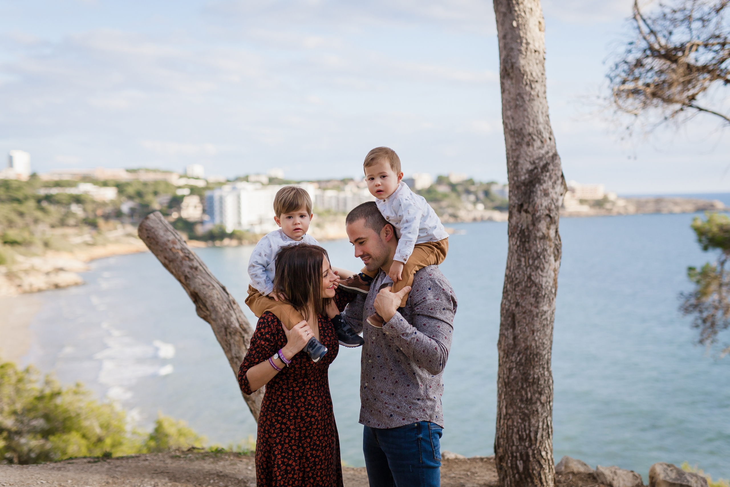 Sesión de fotos familiares en Salou. Fotógrafo en Barcelona  Maslik Yulia