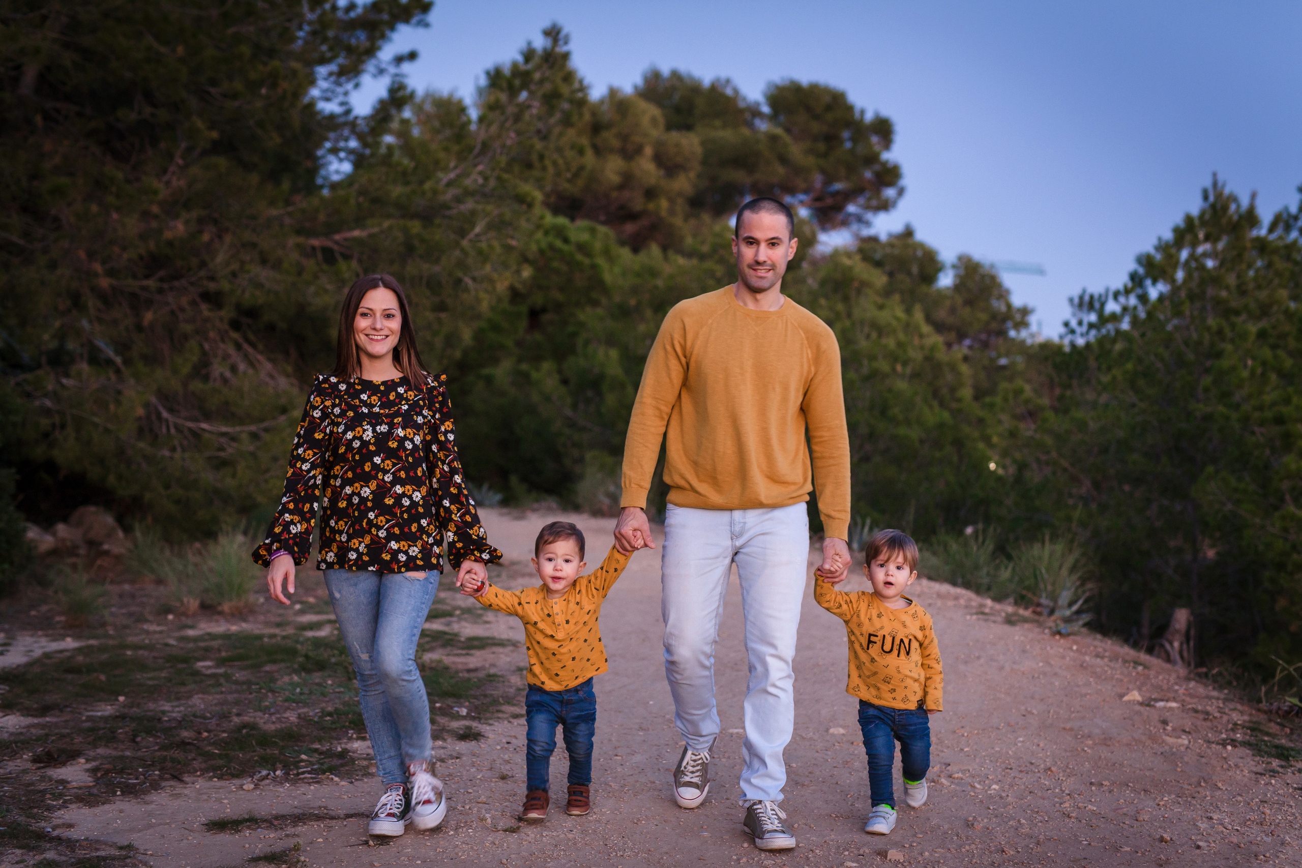Sesión de fotos familiares en Salou. Fotógrafo en Barcelona  Maslik Yulia