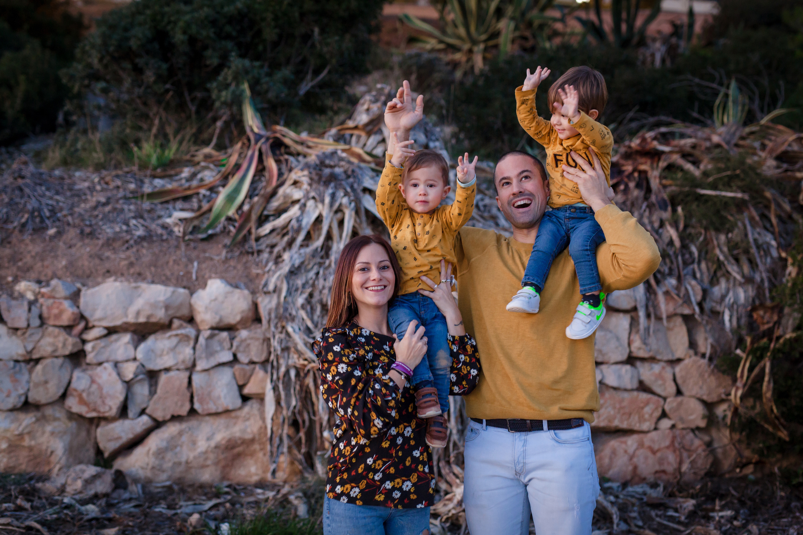 Sesión de fotos familiares en Salou. Fotógrafo en Barcelona  Maslik Yulia