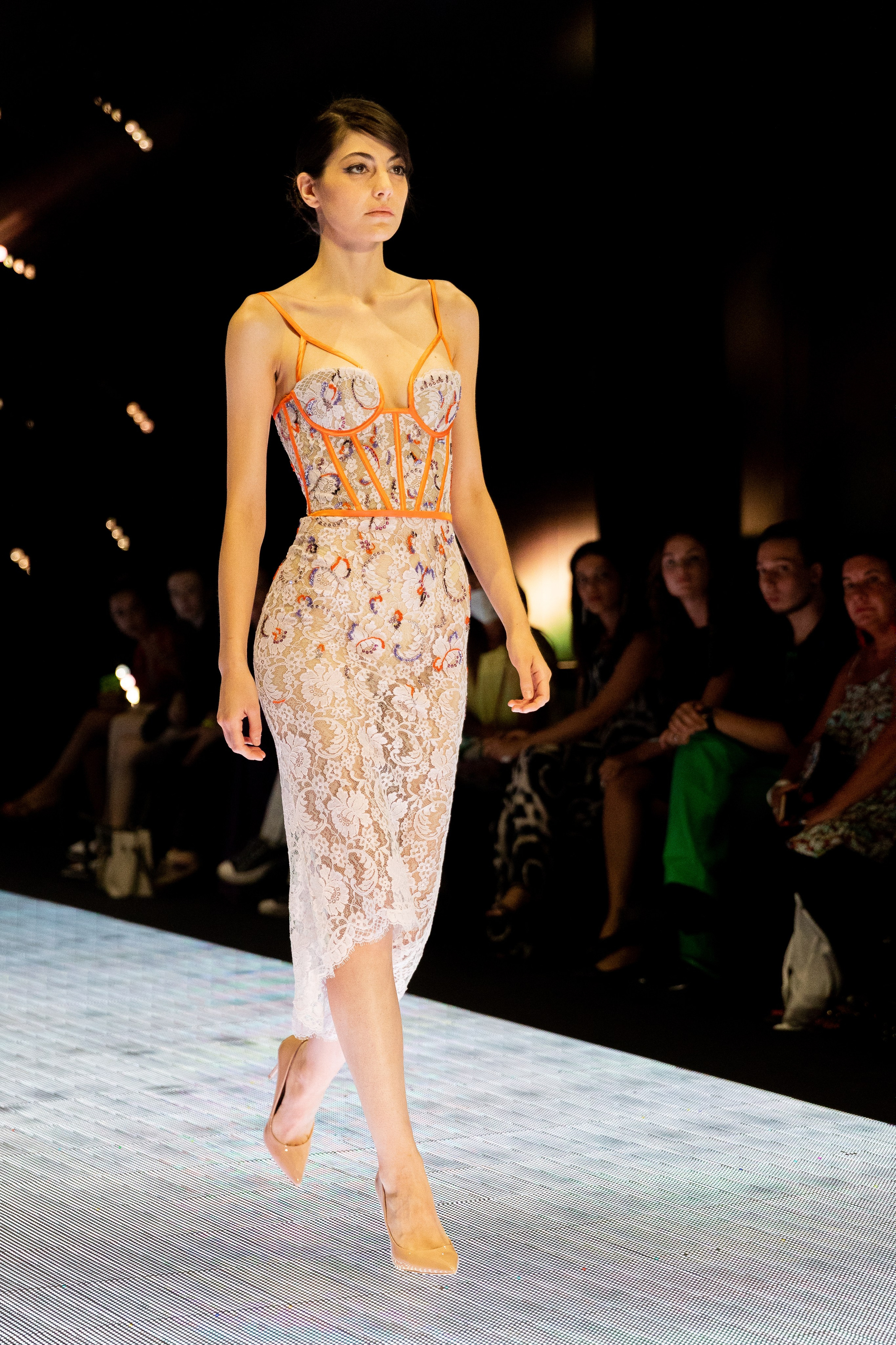 GRETEL Z. Elizaveta Razumova: Cinematic Photography for Love, Weddings, Portraits & Brands