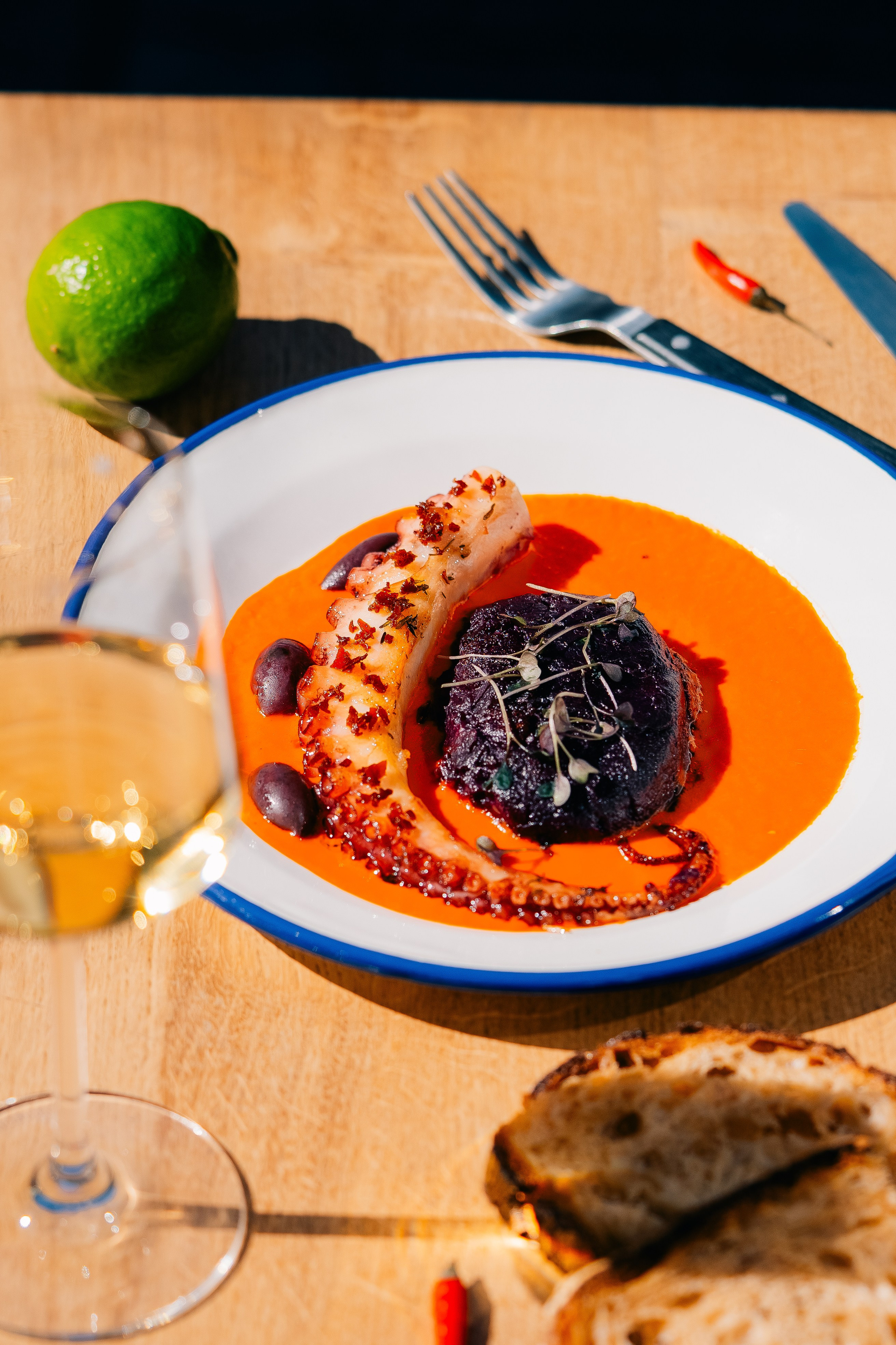 Летнее меню бара Voyager 1. Мария Шер. Профессиональный фотограф в городе Порту, Португалия