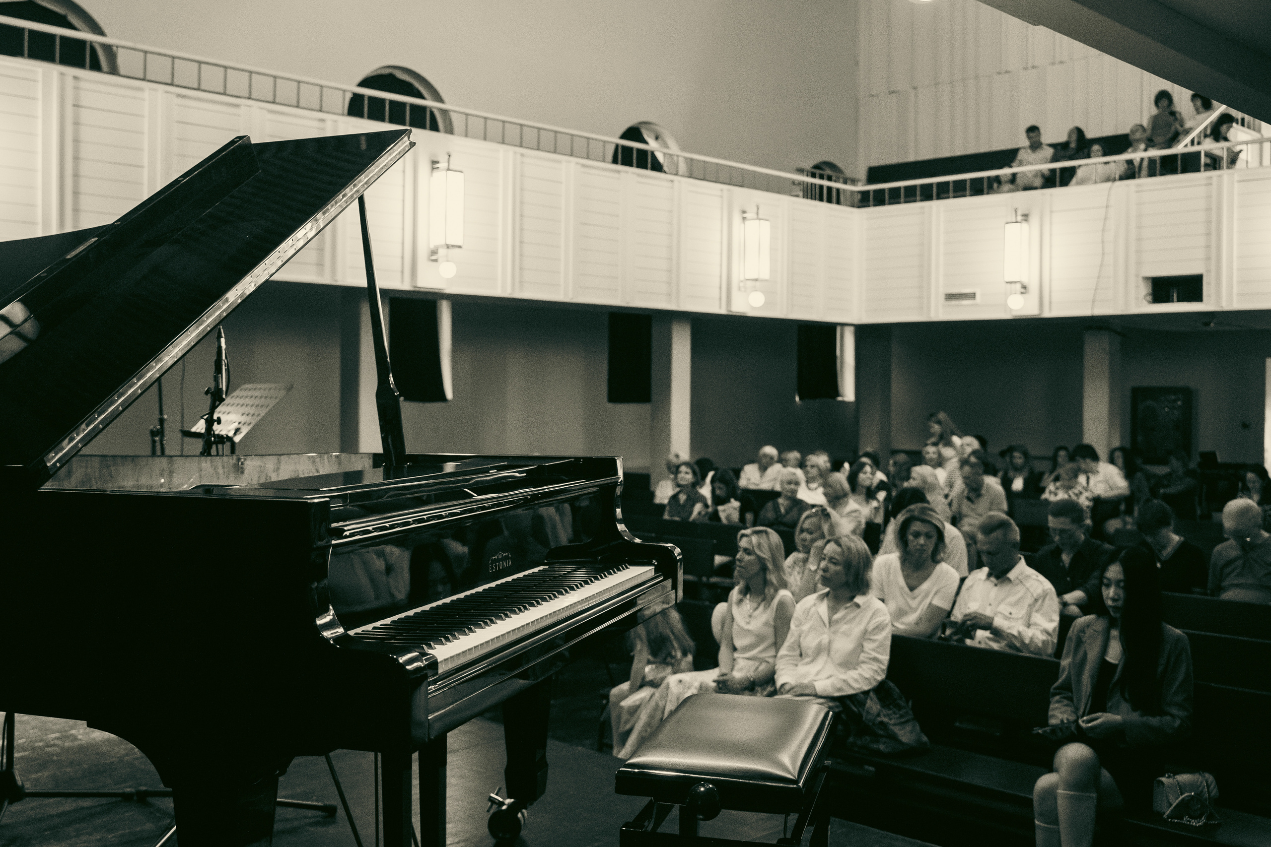 Reportaža. Fotografinja in videografinja Mariia Bortiakova iz Slovenije: fotografiranje dogodkov, portretov in snemanje videov po vsej Sloveniji