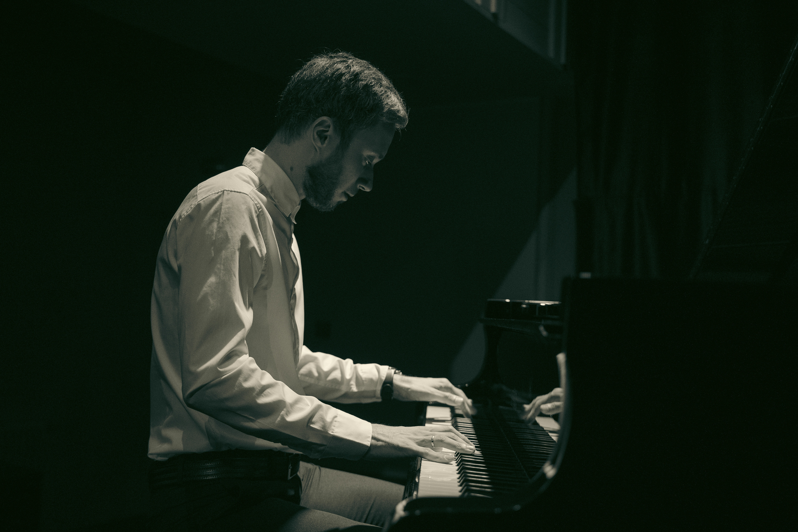 Reportaža. Fotografinja in videografinja Mariia Bortiakova iz Slovenije: fotografiranje dogodkov, portretov in snemanje videov po vsej Sloveniji