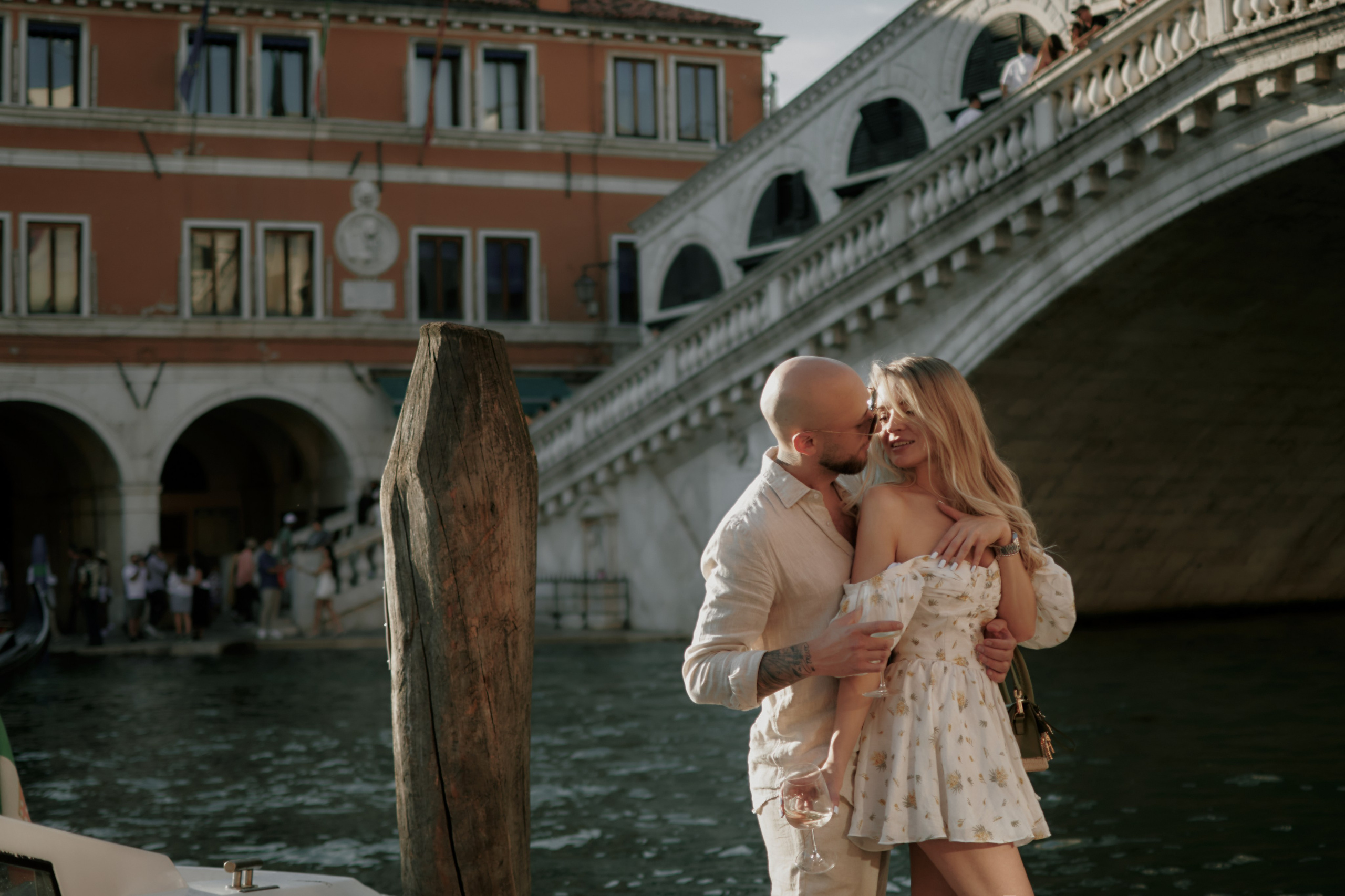 Surprise Engagement Photoshoot in Venice on a Boat. Photographer in Venice, Italy. Yana Zotova