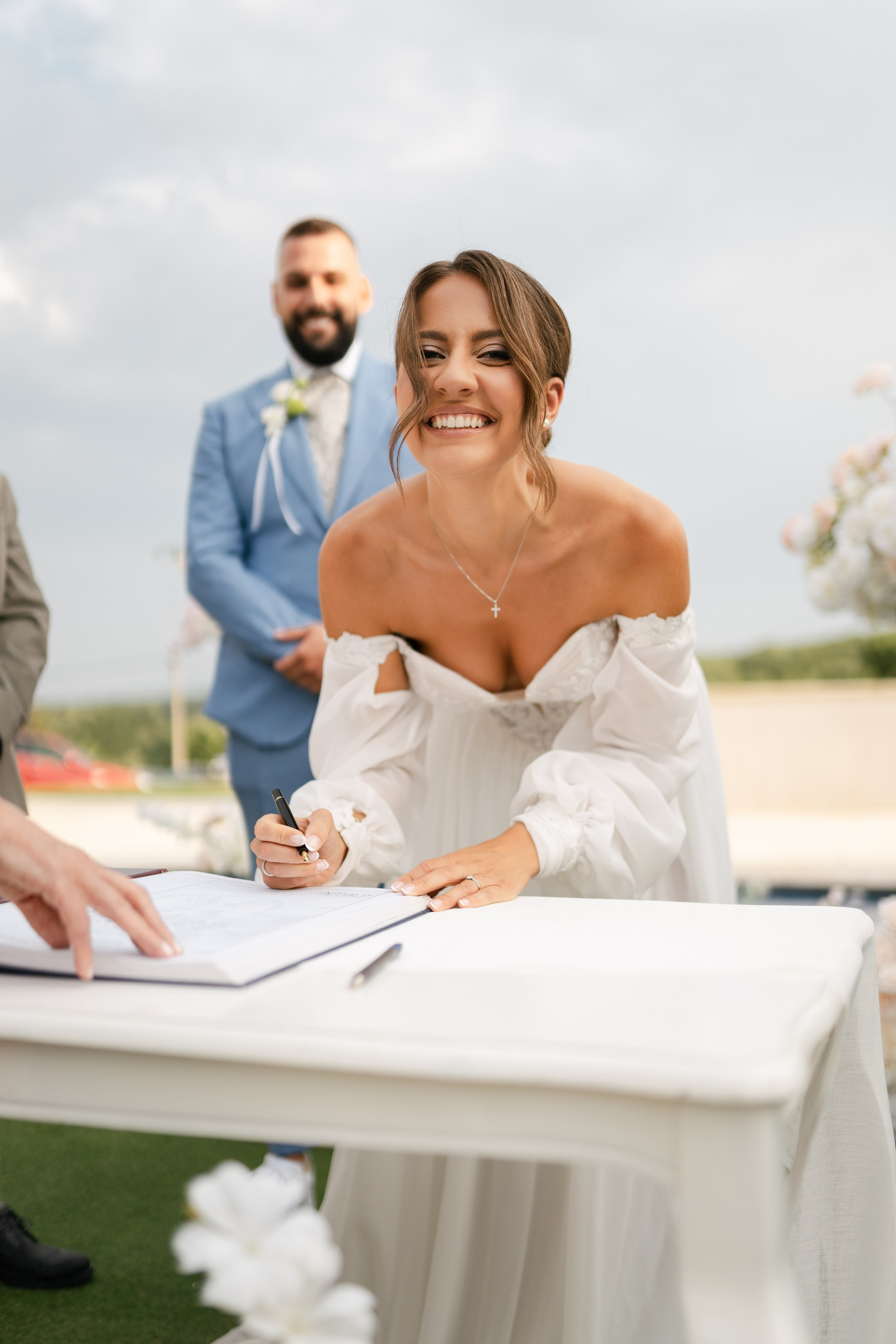 M&D|Between City Lights and Hidden Oasis. Black Sheep Produkcija| Wedding Photography and Wedding Films, based in Kragujevac, Europe / Fotograf i videograf, Kragujevac, Srbija