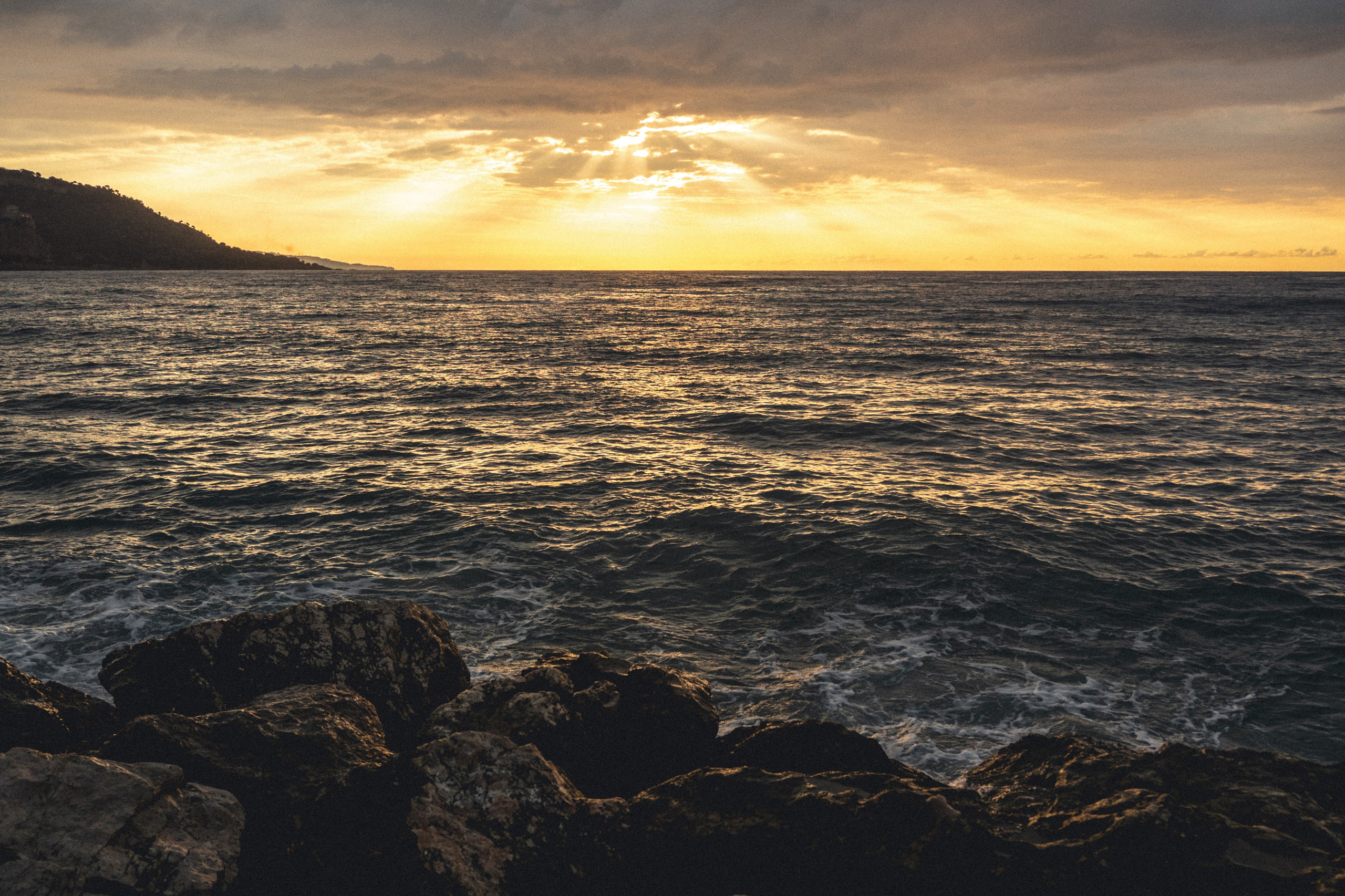 Lever de soleil à Menton. Семейный и детский фотограф на Лазурном Берегу