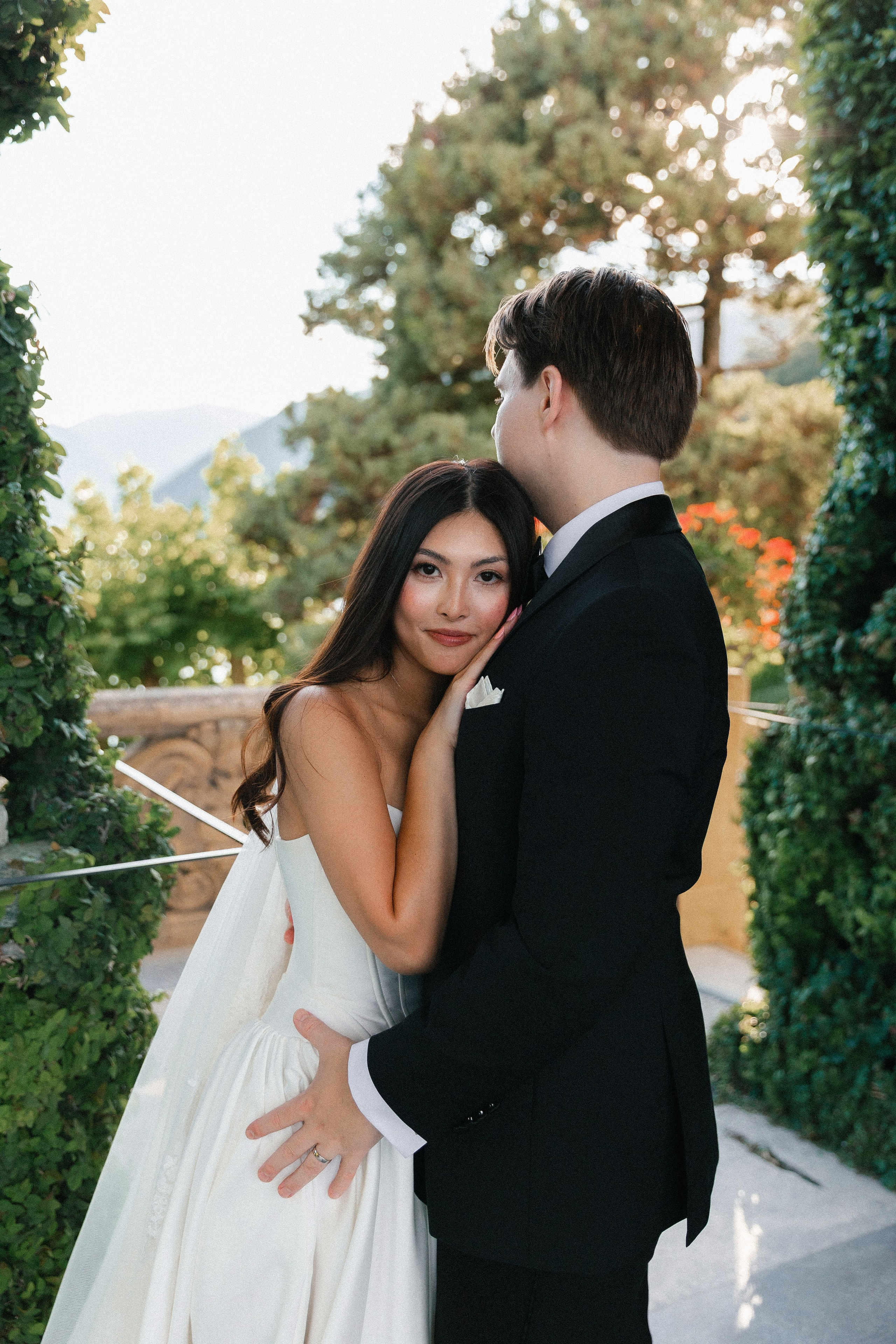 Lily & Zach, Villa del Balbianello. Photographer in Italy Anna Linnik