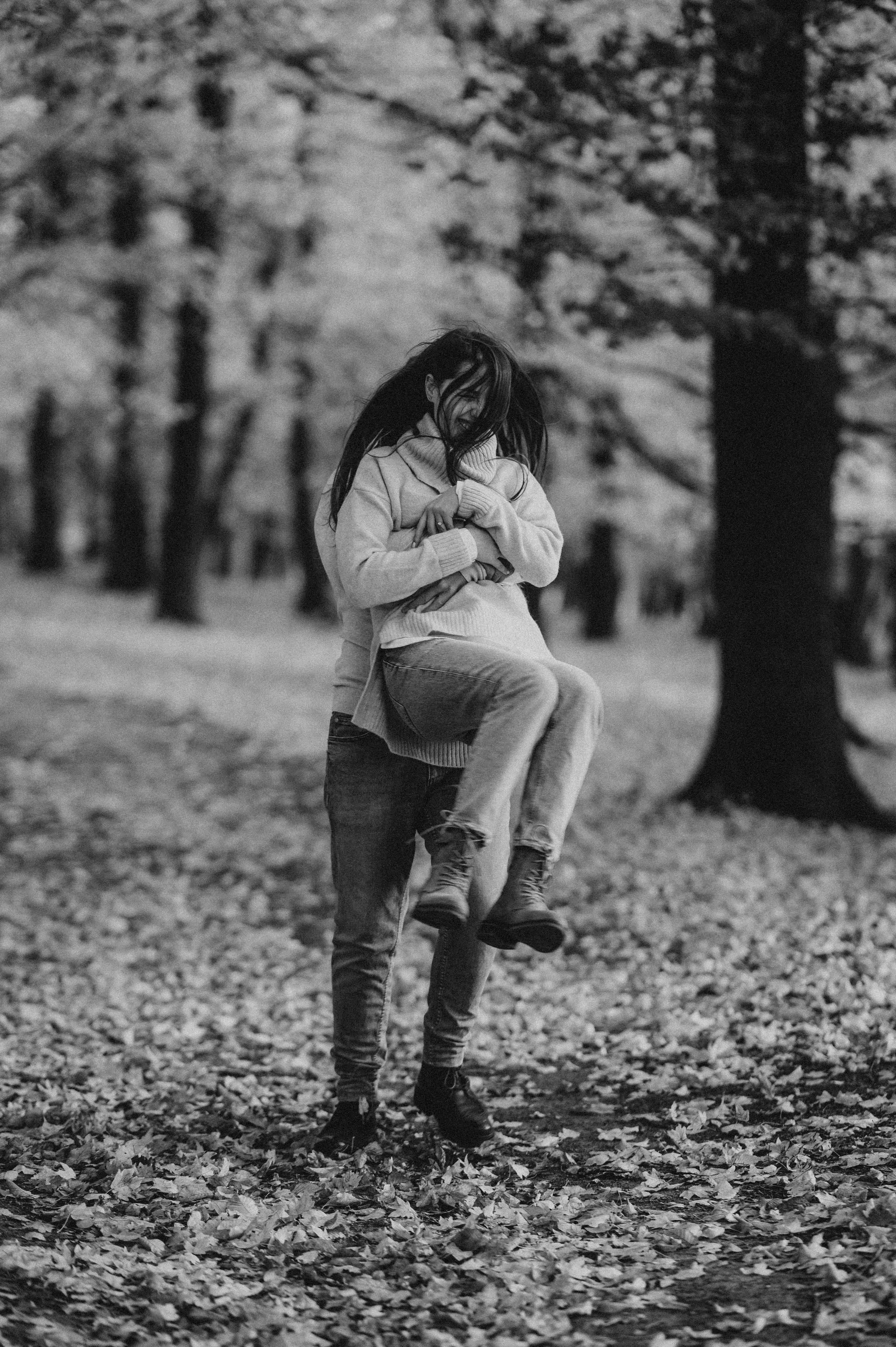 Save the date toamna , in natura. Proud Vision Weddings | Wedding Photography & Film — Servicii profesionale Foto Video Nunta Iasi