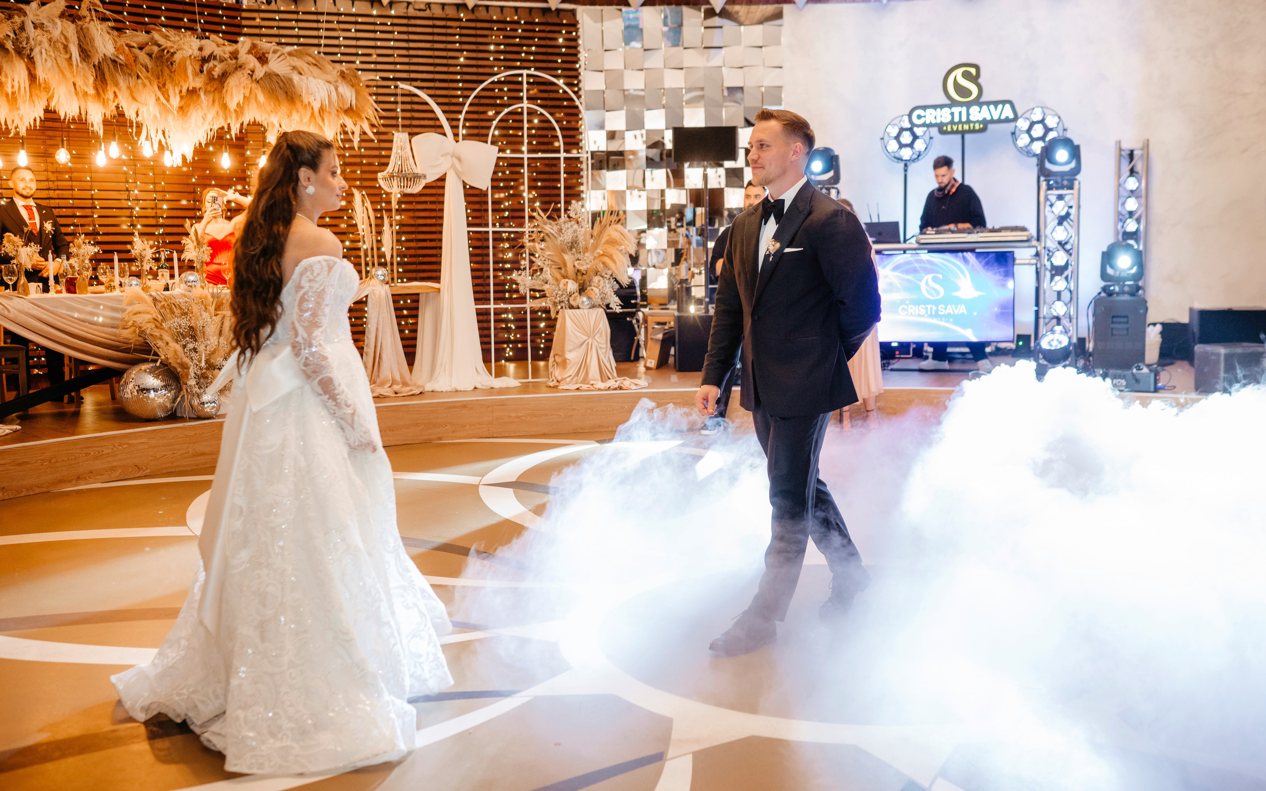 🤎 E l i s a & O v i d i u — Wedding Day Preview. Wedding & Family Photographer