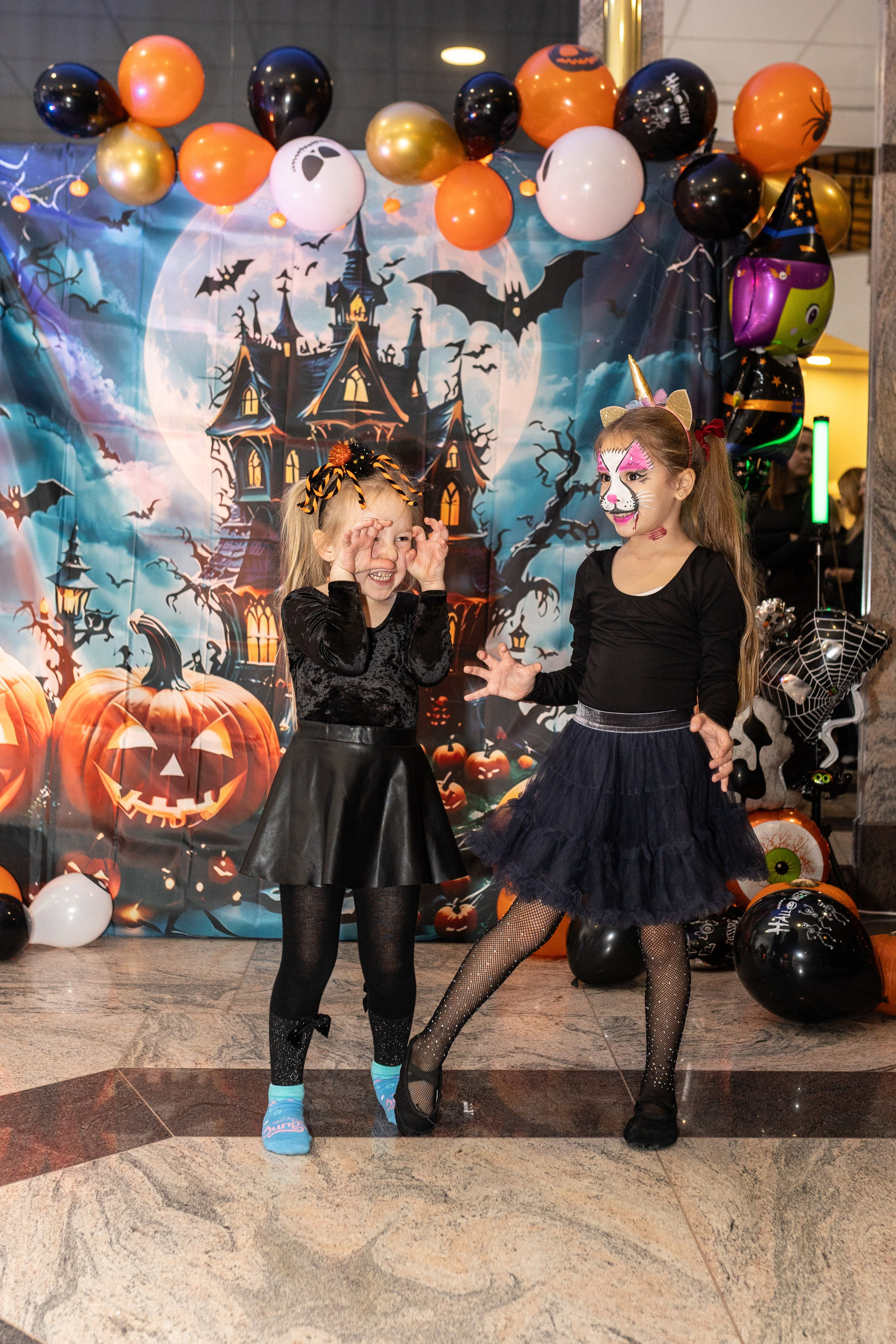 Leo dance studio Helloween 2025. Семейный и детский фотограф в Варшаве Мила Бобровская