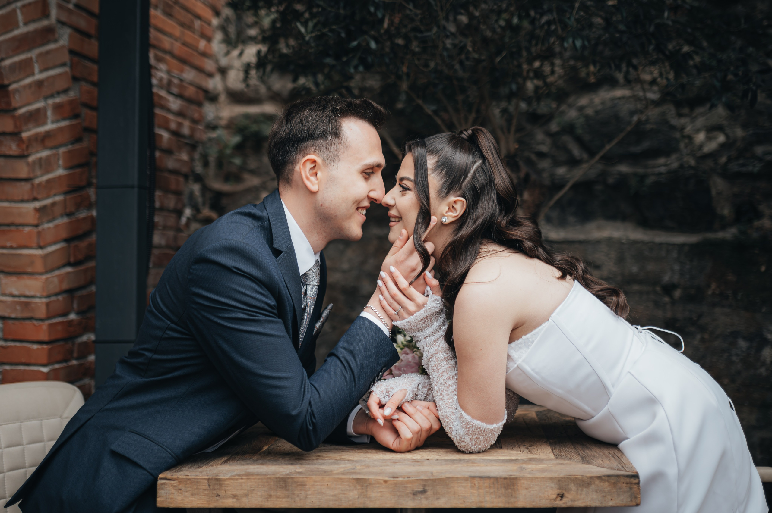 Andra&Radu’s Civil Wedding. Minimalistart