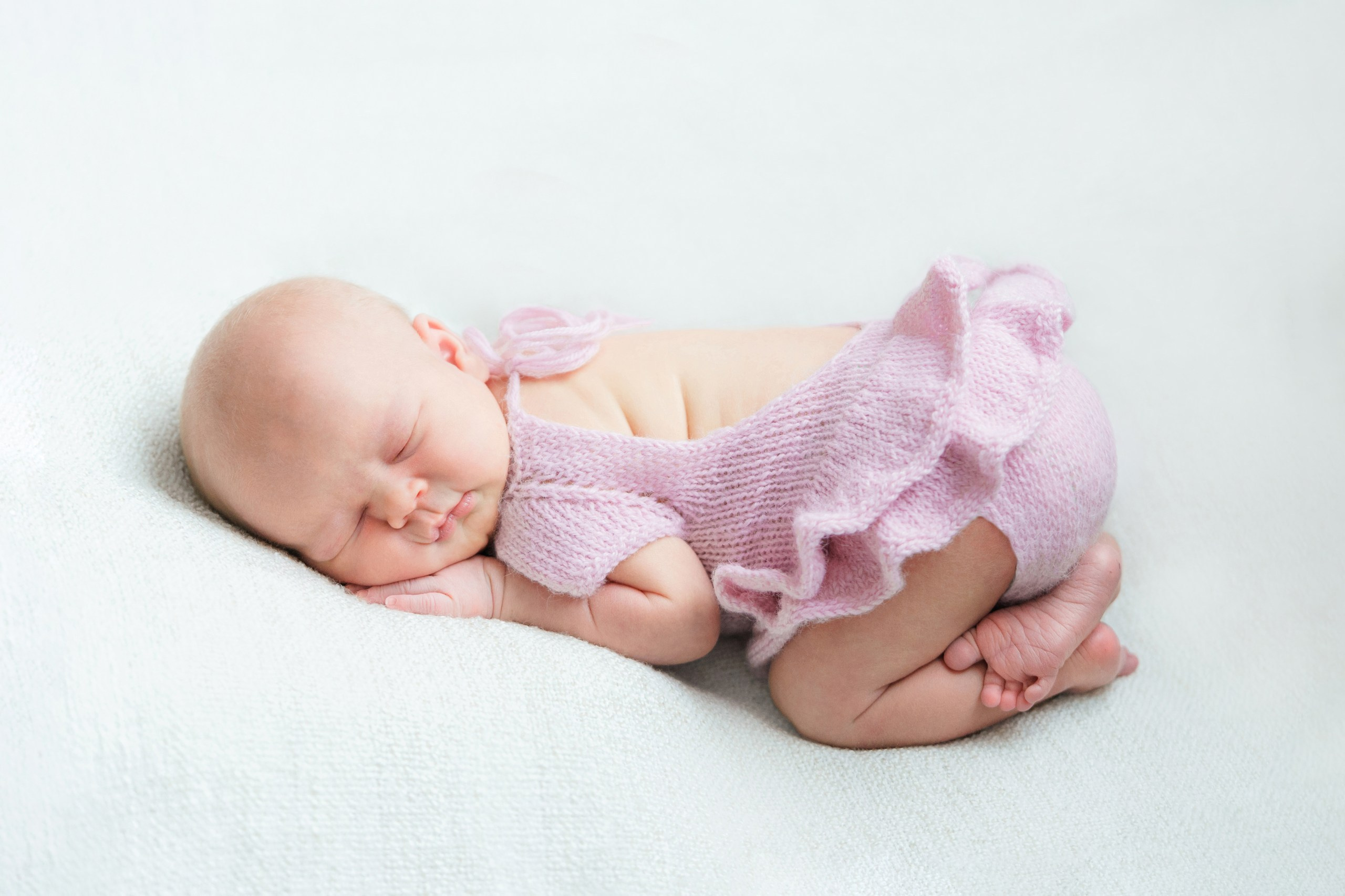 Vastasyntyneen tytön kuvaus Vantaalla