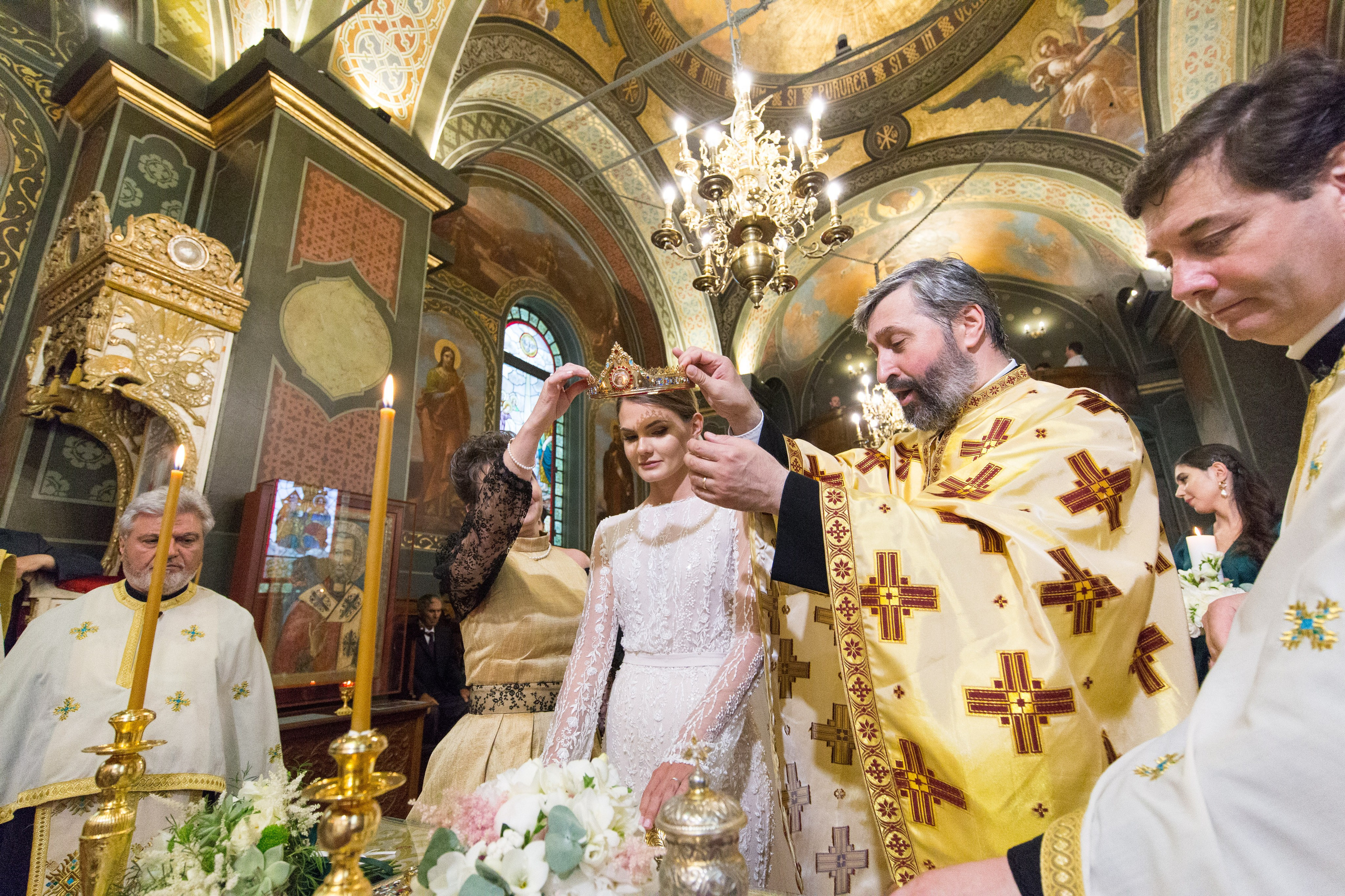 Wedding photographer, Bucharest wedding photographer, photo offer 2024, wedding photo offer, special wedding photographer, wedding photo services, wedding photo-video, Wedding Photo & Video Team - Videographer Bucharest, Team: wedding photographer & videographer, wedding photographer offer , free dates, portrait photographer, bride, wedding dress, jewelry photographer, Wedding photographer