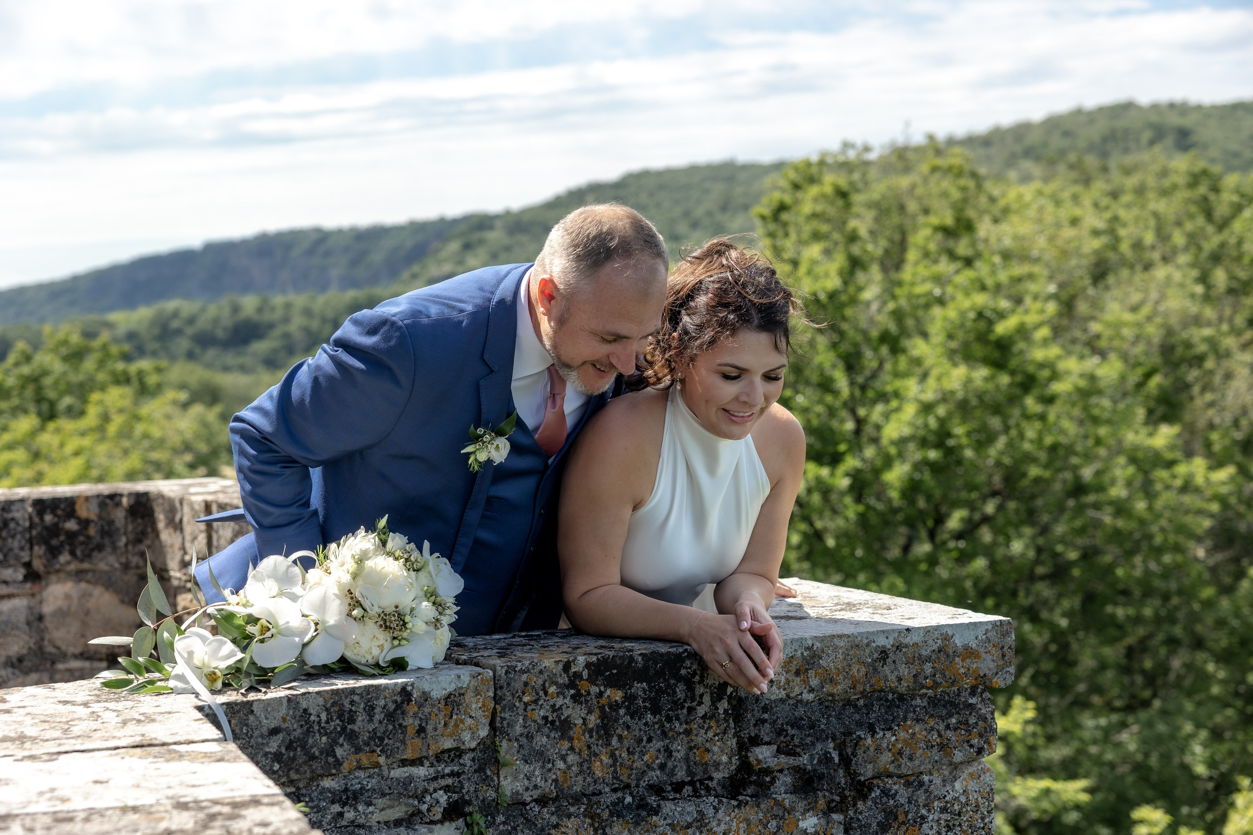 Elopement near Saint-Cirq-Lapopie. Crystal&Robert. Евгения Смирнова — фотограф в Тулузе и юго-западной Франции