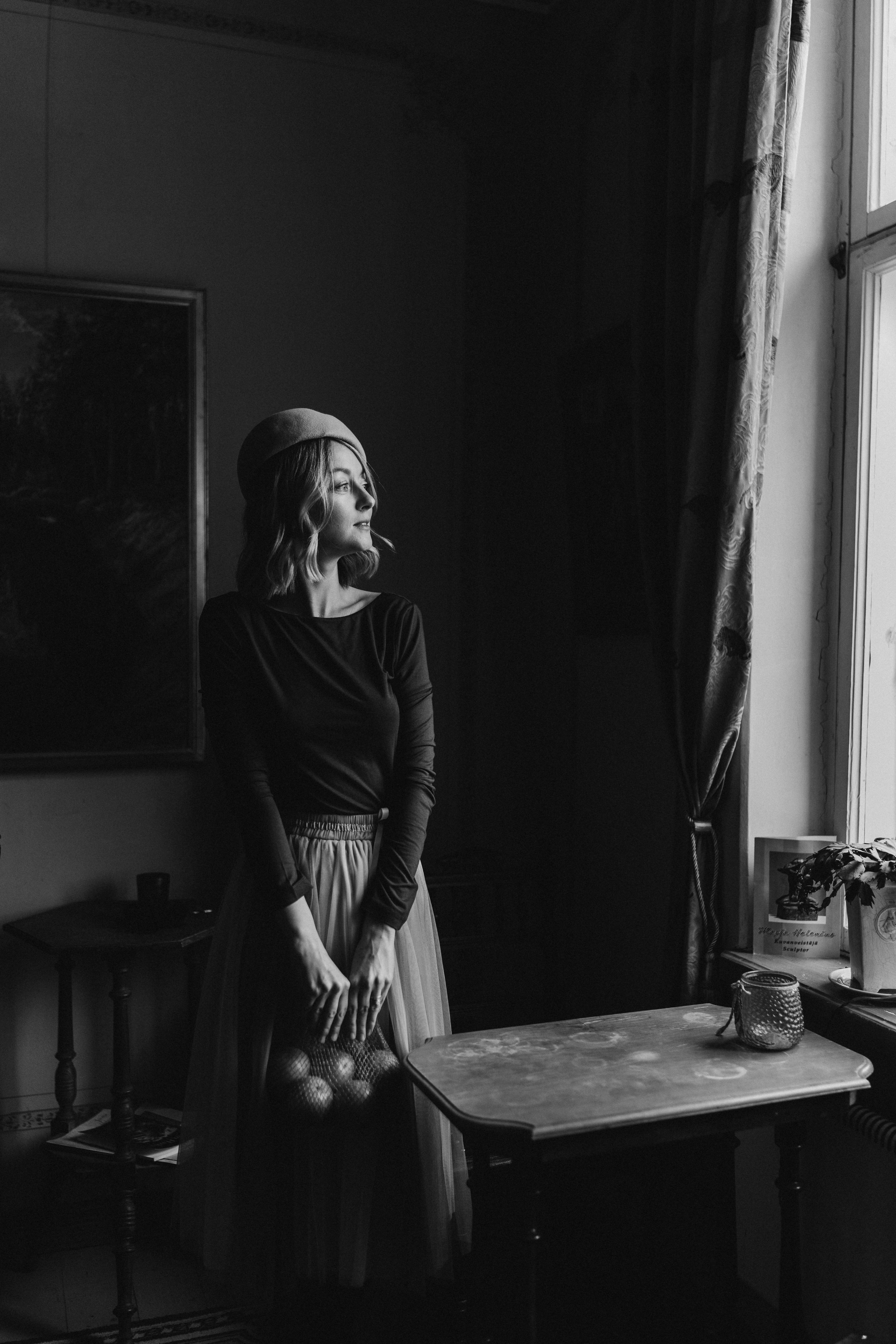 Woman phoshoot. Wedding and portrait photographer in Helsinki Vickan O