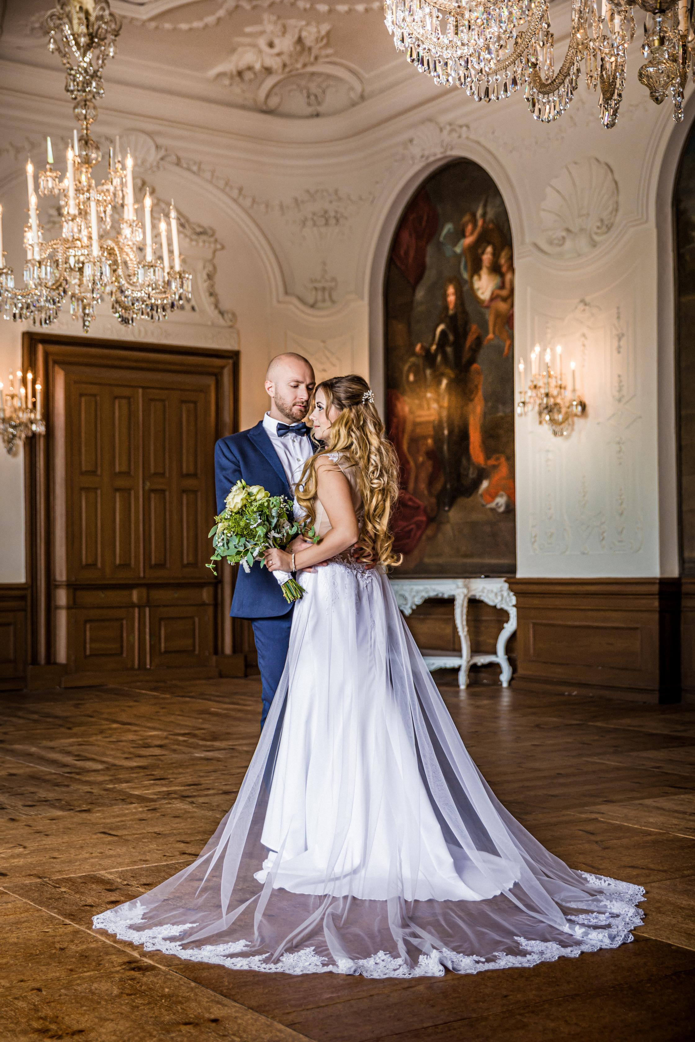 Hochzeitsfotograf Bielefeld/Schloss: Moderne, strahlende Bilder Ihrer Taumhochzeit. Hochzeitfotograf in Bielefeld