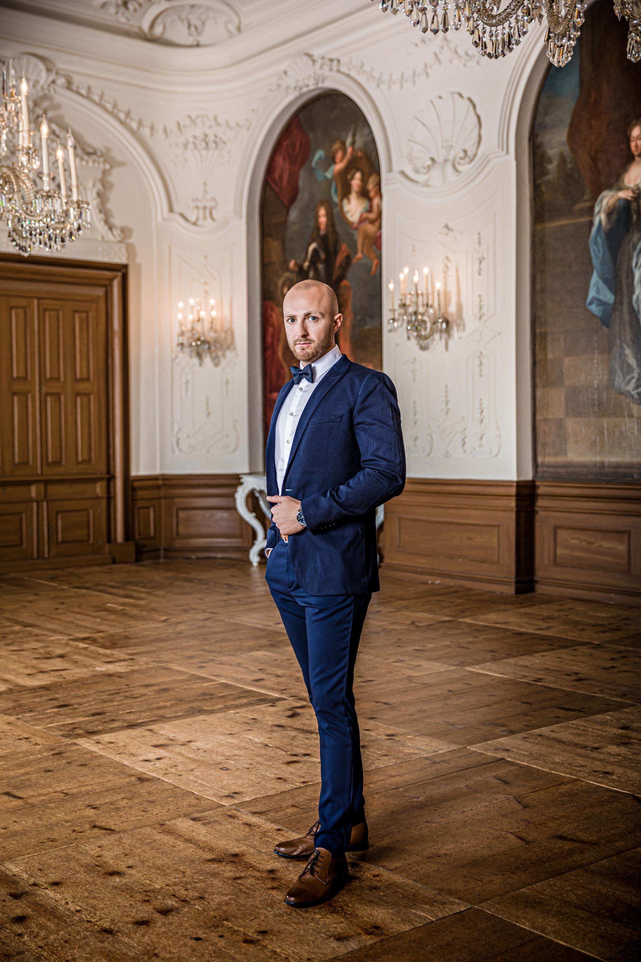 Hochzeitsfotograf Bielefeld/Schloss: Moderne, strahlende Bilder Ihrer Taumhochzeit. Hochzeitfotograf in Bielefeld