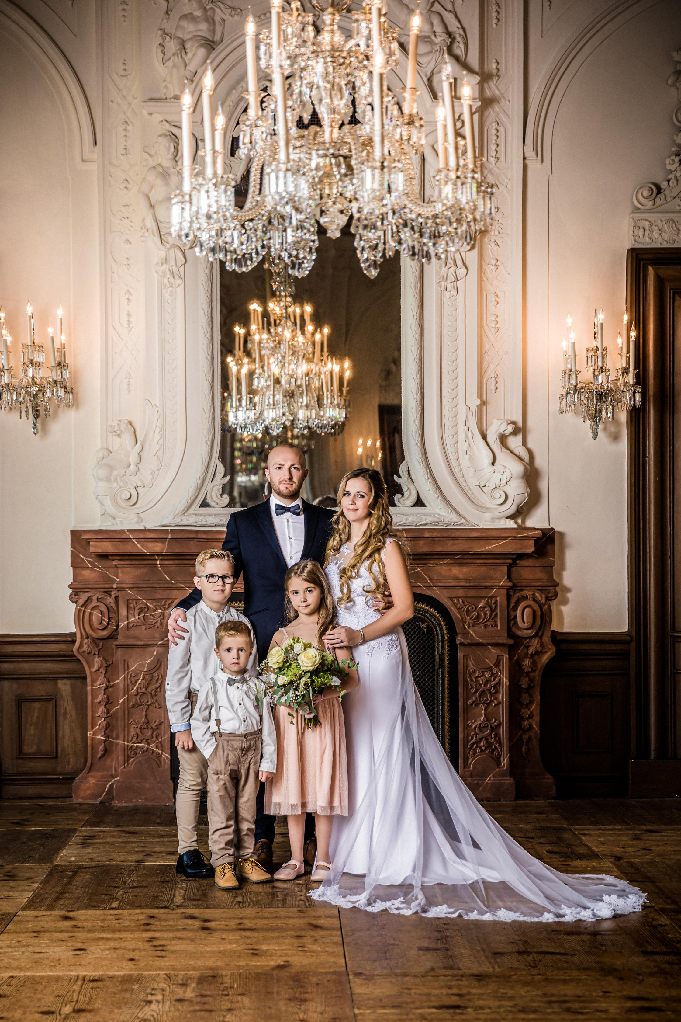 Hochzeitsfotograf Bielefeld/Schloss: Moderne, strahlende Bilder Ihrer Taumhochzeit. Hochzeitfotograf in Bielefeld