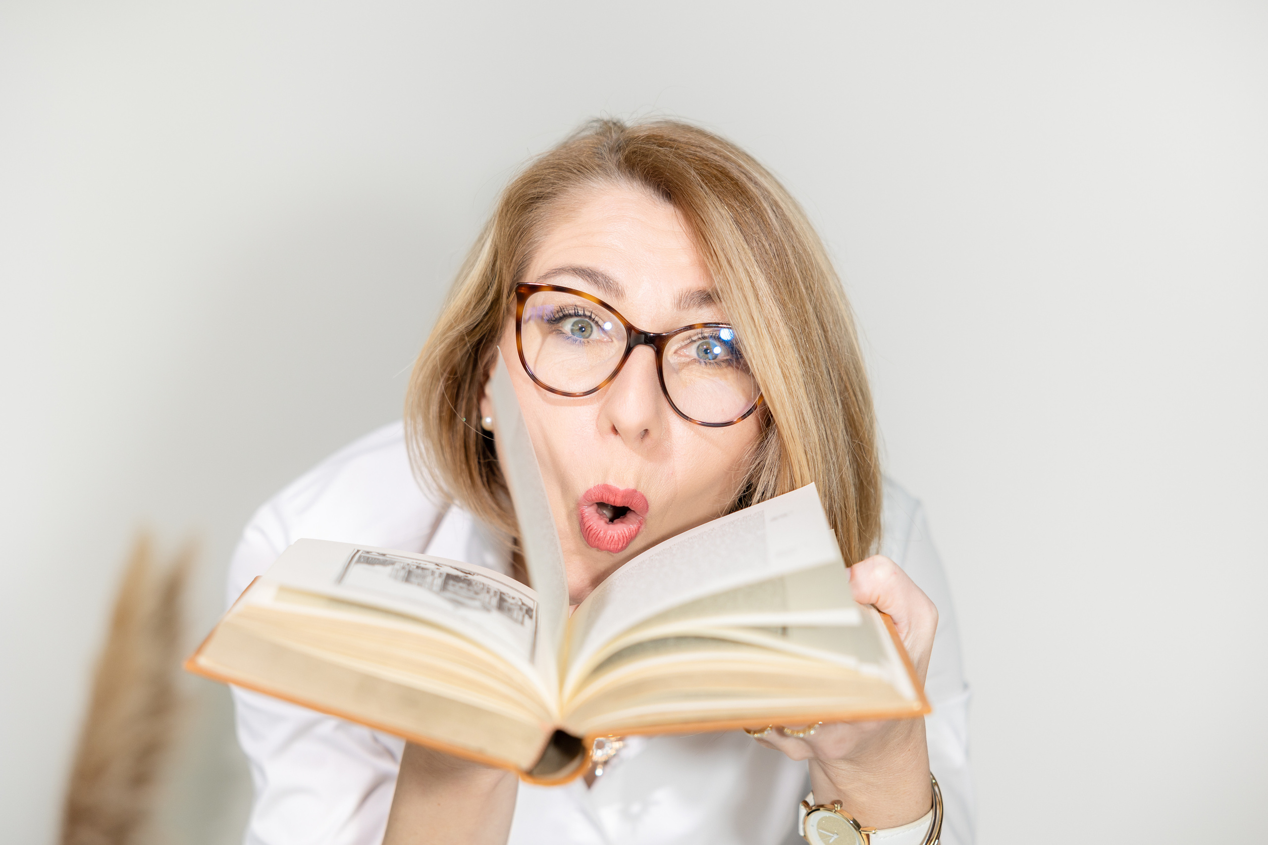 Personal branding photo session for sommelier Inessa. Евгения Смирнова — фотограф в Тулузе и юго-западной Франции