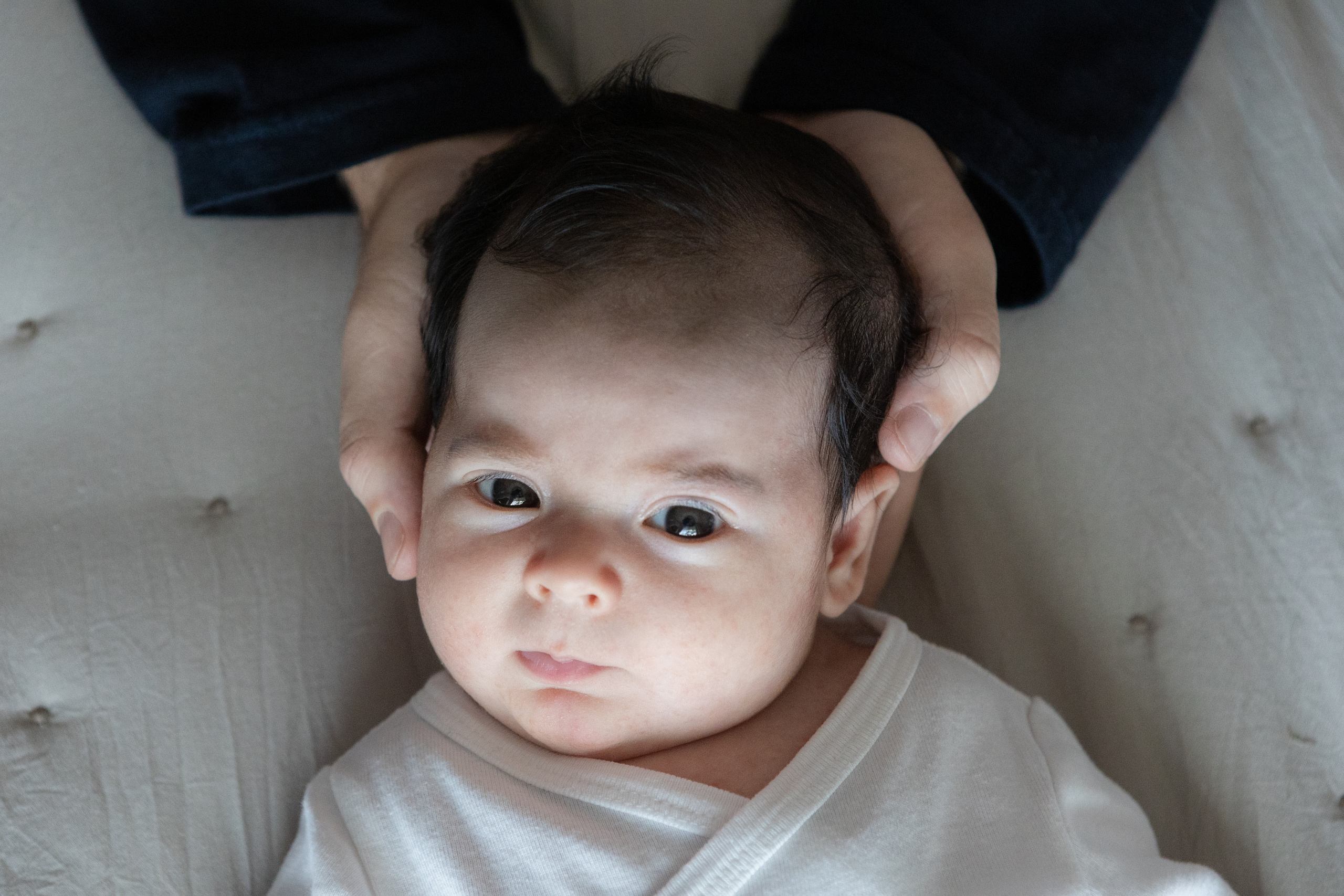 Maternity and newborn photo sessions. Eugenie Smirnova — wedding, corporate and lifestyle photographer in Toulouse and Southwest France