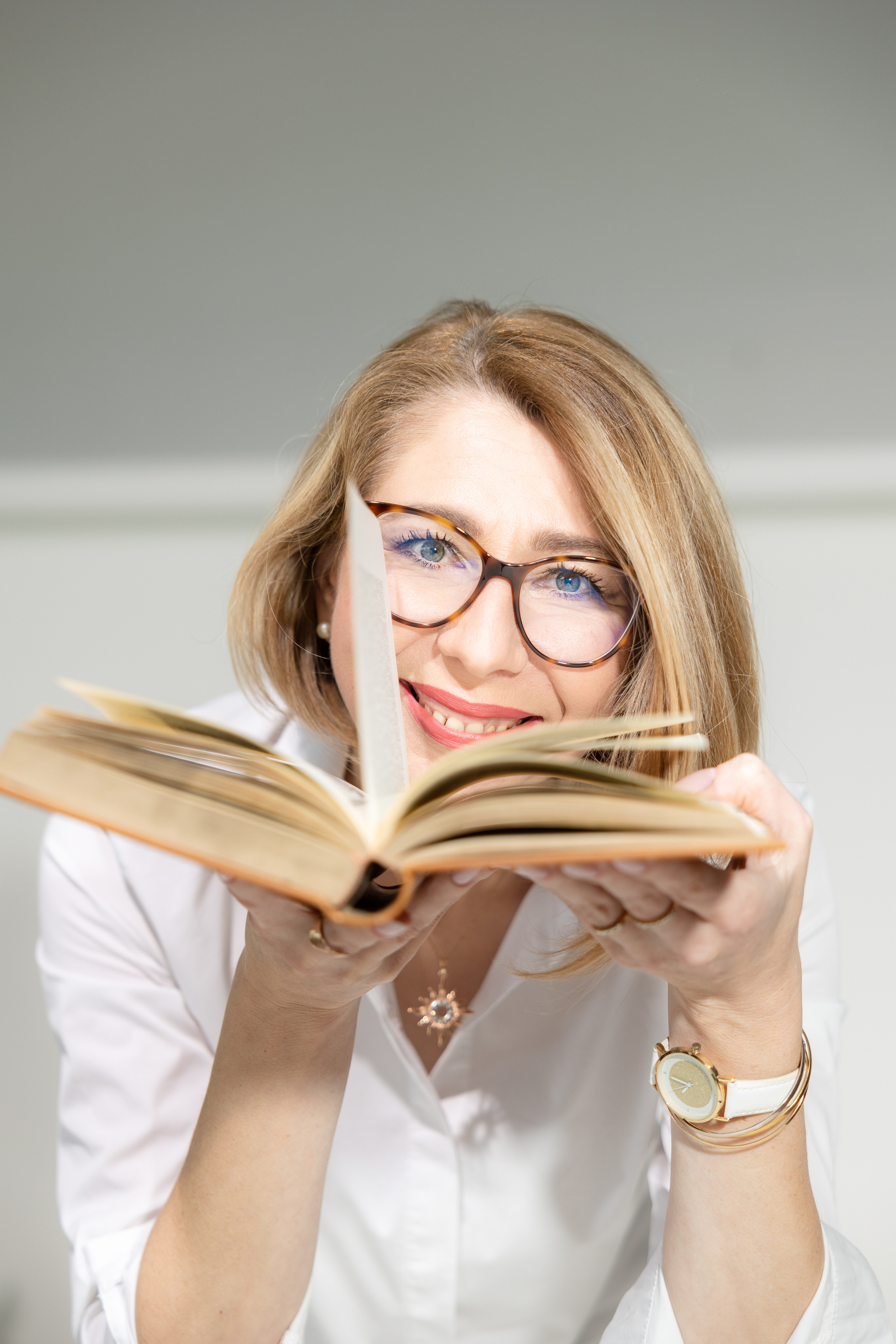 Personal branding photo session for sommelier Inessa. Евгения Смирнова — фотограф в Тулузе и юго-западной Франции