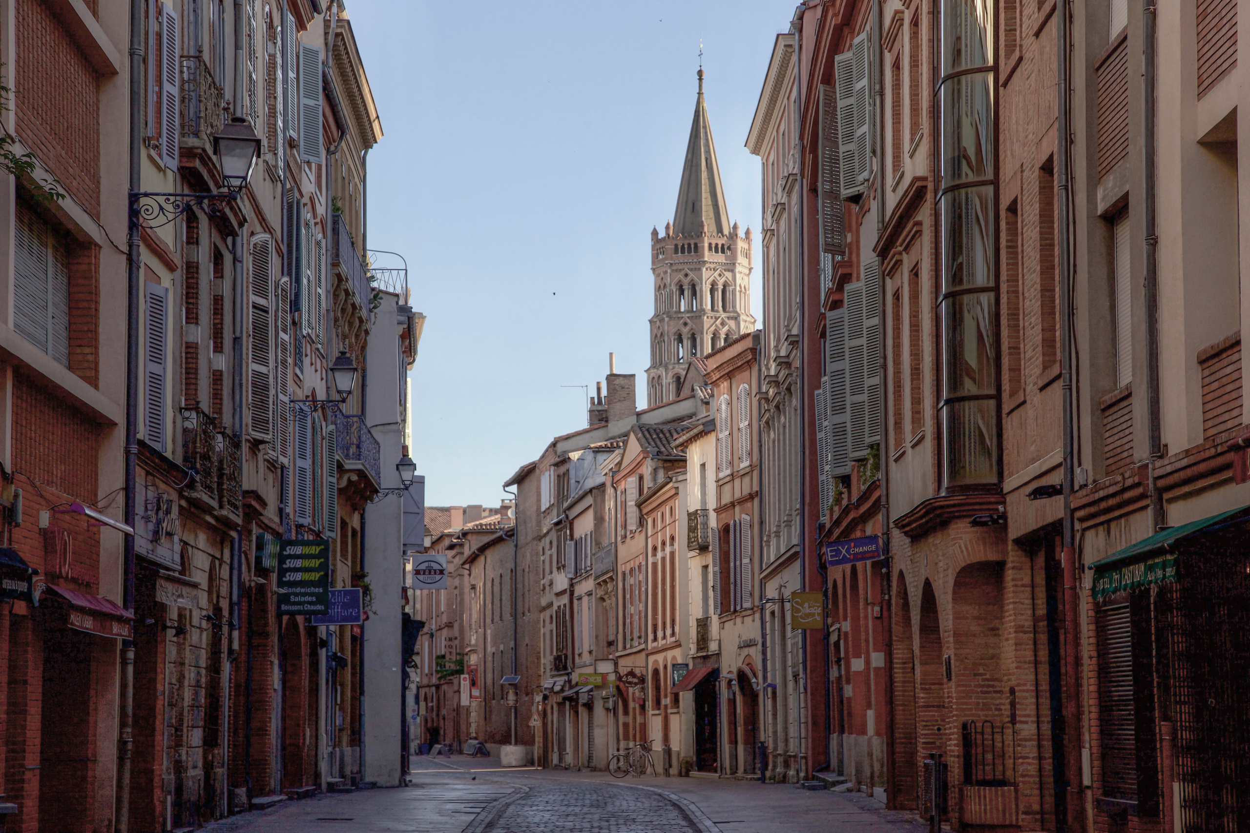 Фото прогулка по Тулузе с Евгенией Смирновой. Евгения Смирнова — фотограф в Тулузе и юго-западной Франции
