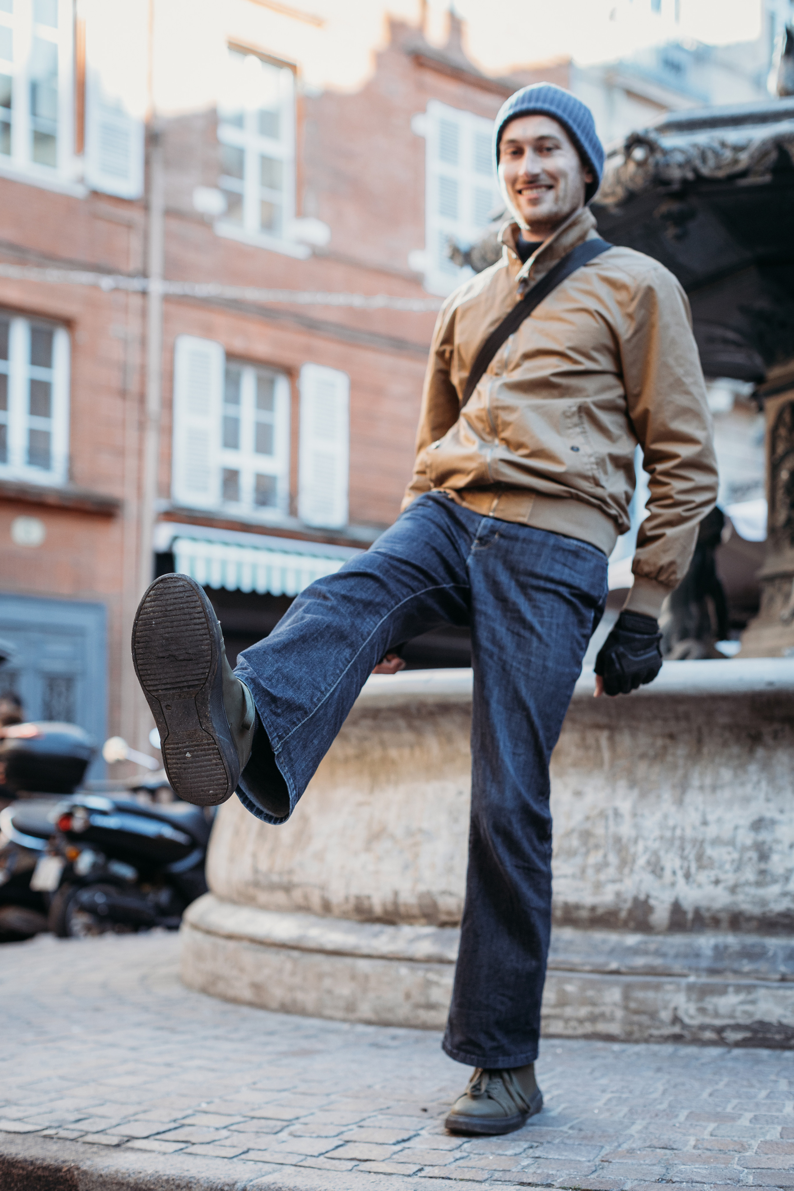 Portrait photo individuel pour Daniel au centre-ville de Toulouse. Eugénie Smirnova — Photographe à Toulouse et dans le Sud-Ouest