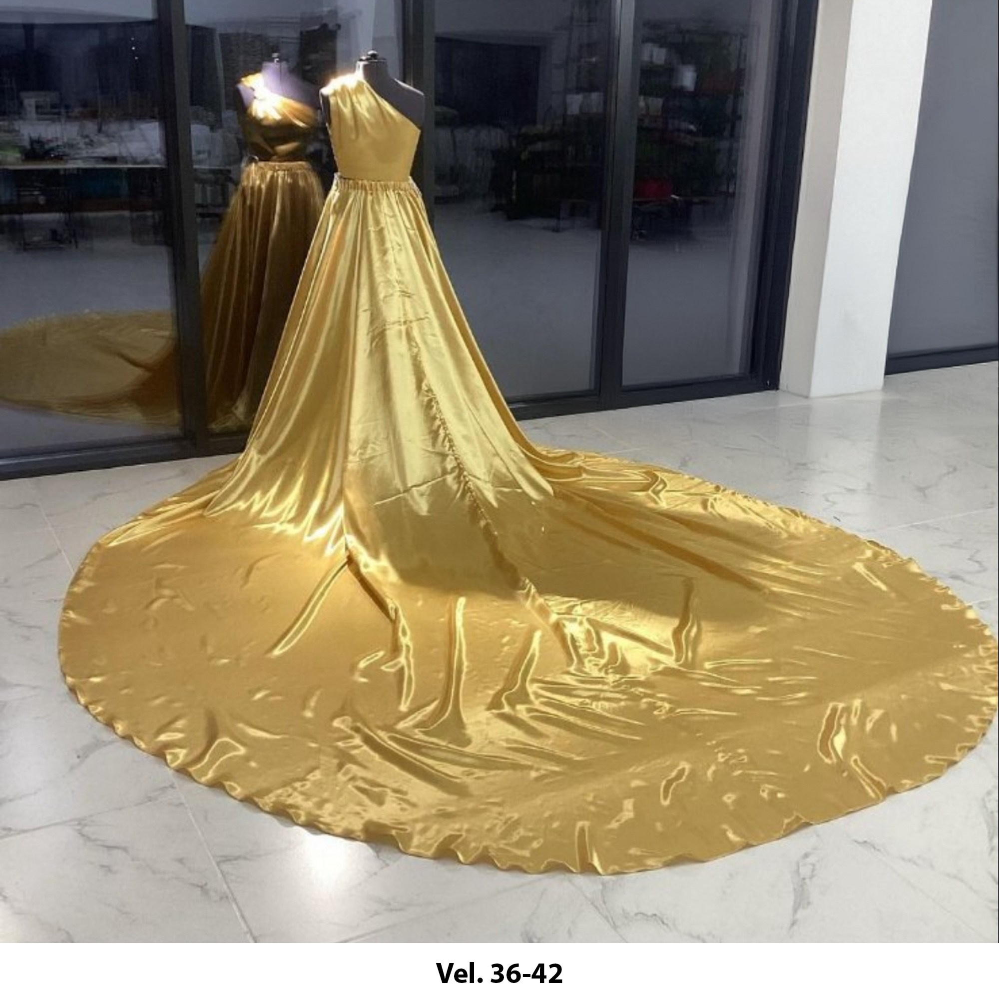 Прокат пышных платьев на фотосессию в Праге и Чехии. Профессиональный фотограф в Праге Анастасия Харитонова