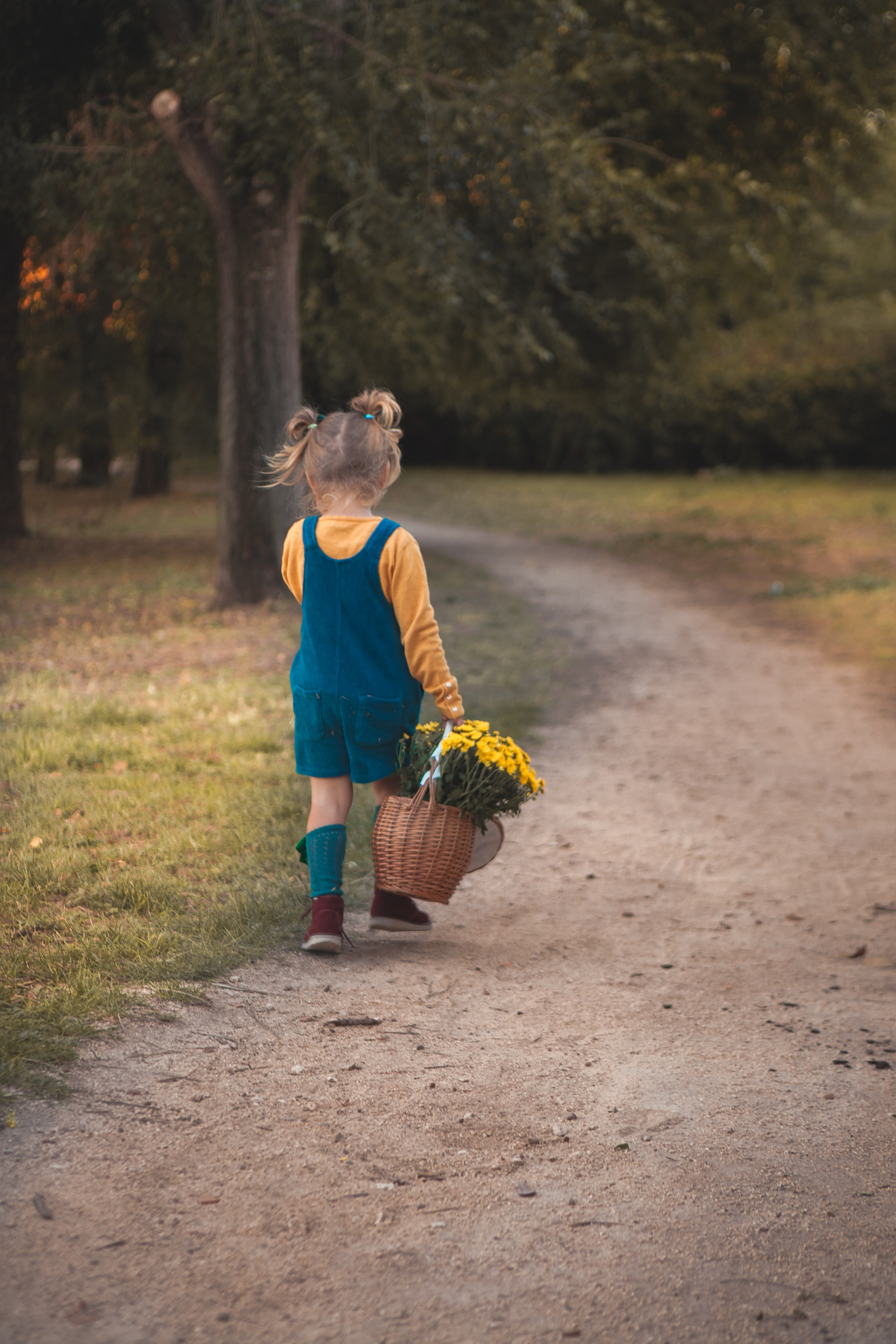 Autumn photoshooting. Professional photographer based in Rome