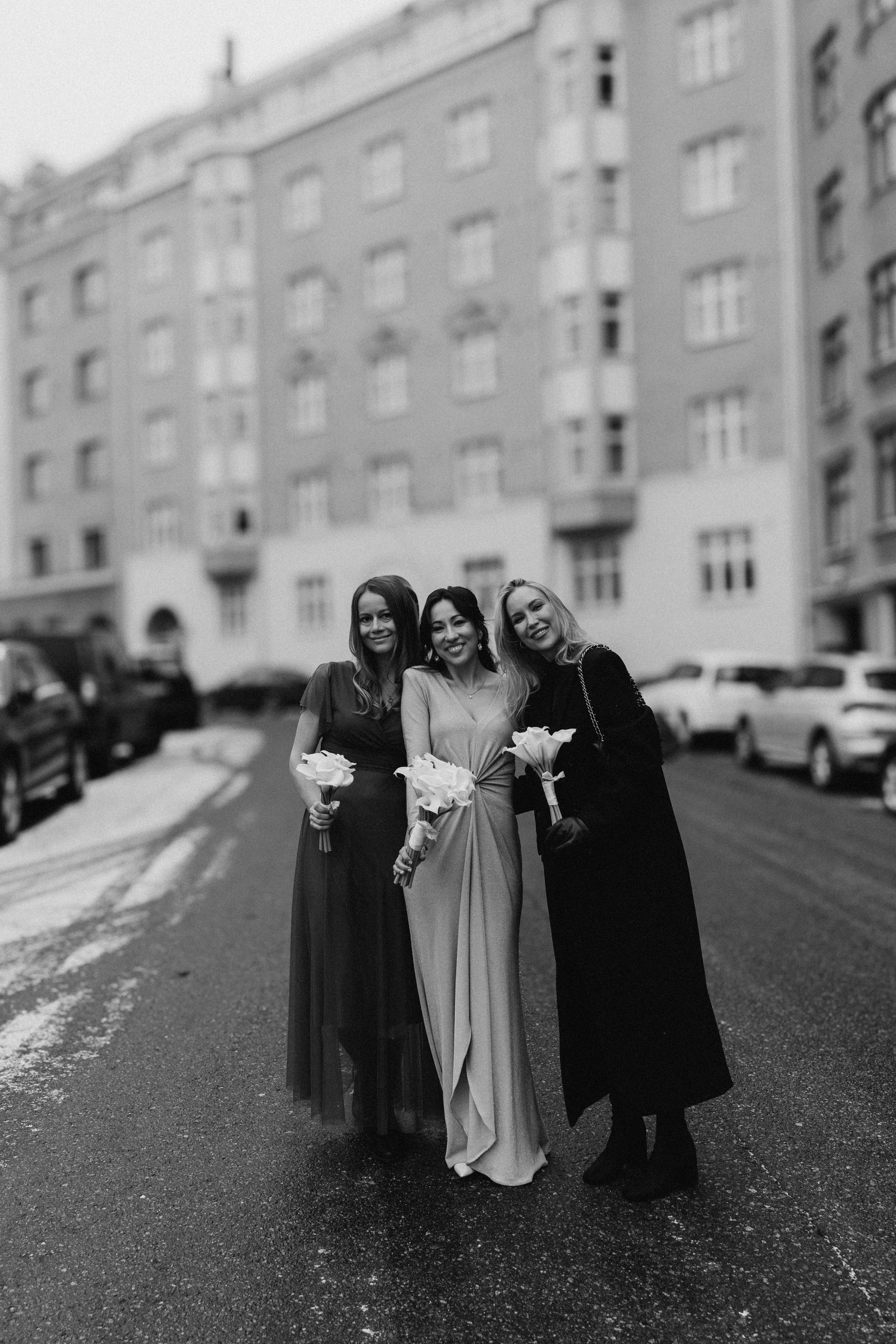 Wedding, city wedding, couple, lovestory, potrait. Wedding and portrait photographer in Helsinki Vickan O