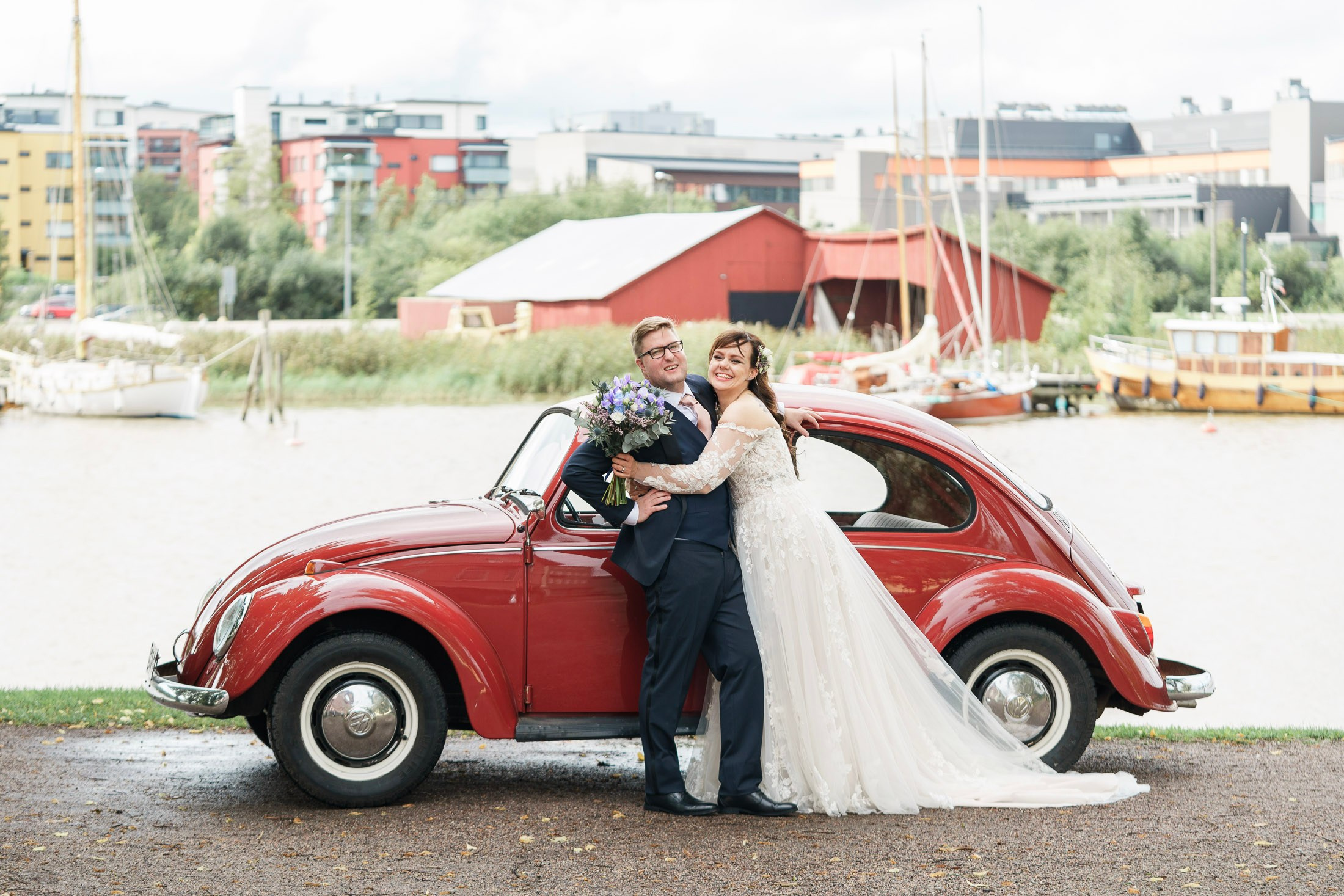 S&J, hääkuvaus Porvoon Tuomiokirkko ja Levinin kellari