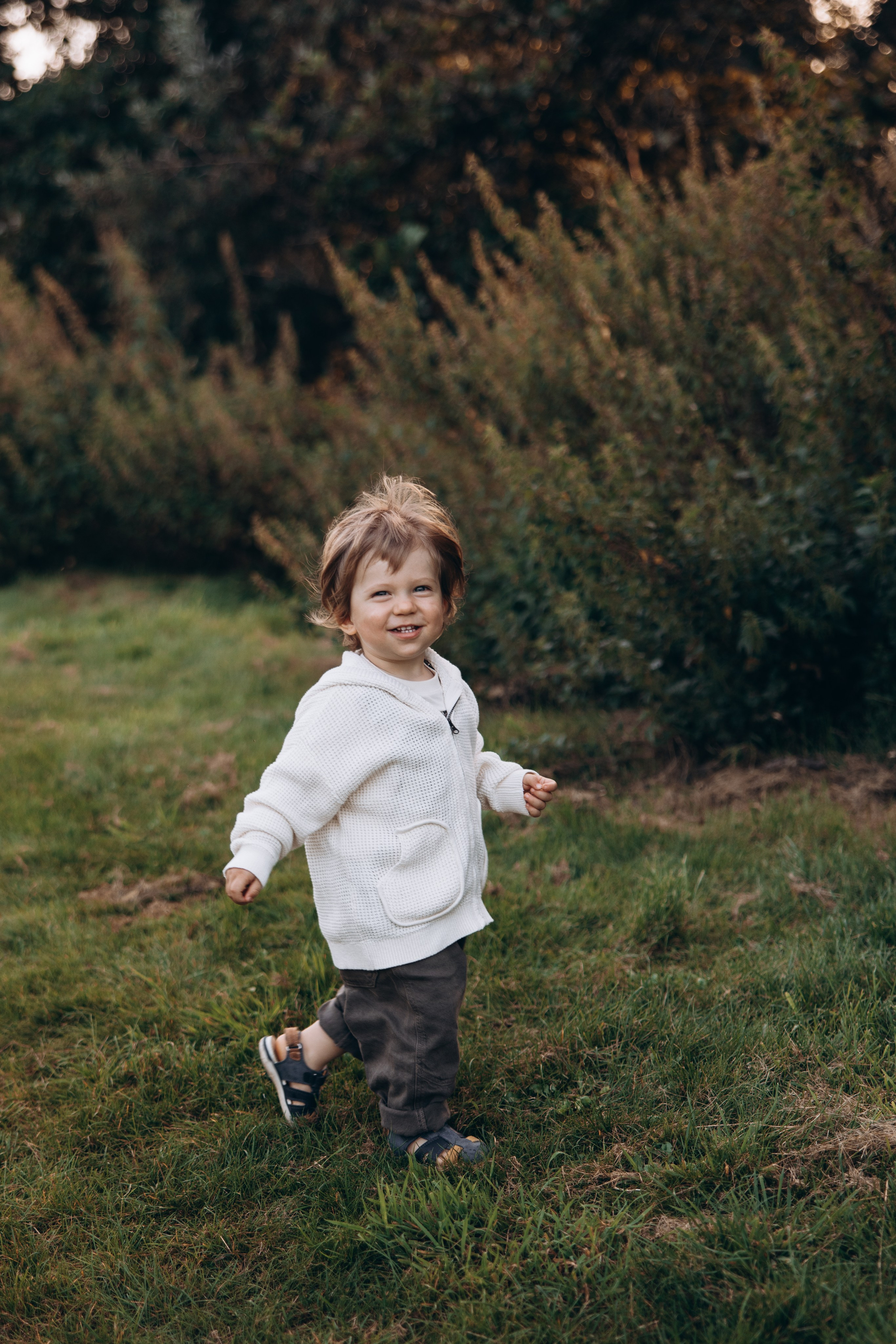 Maksim with parents (Queen Elizabeth Olympic park). Anastasia Klink, Photographer in London