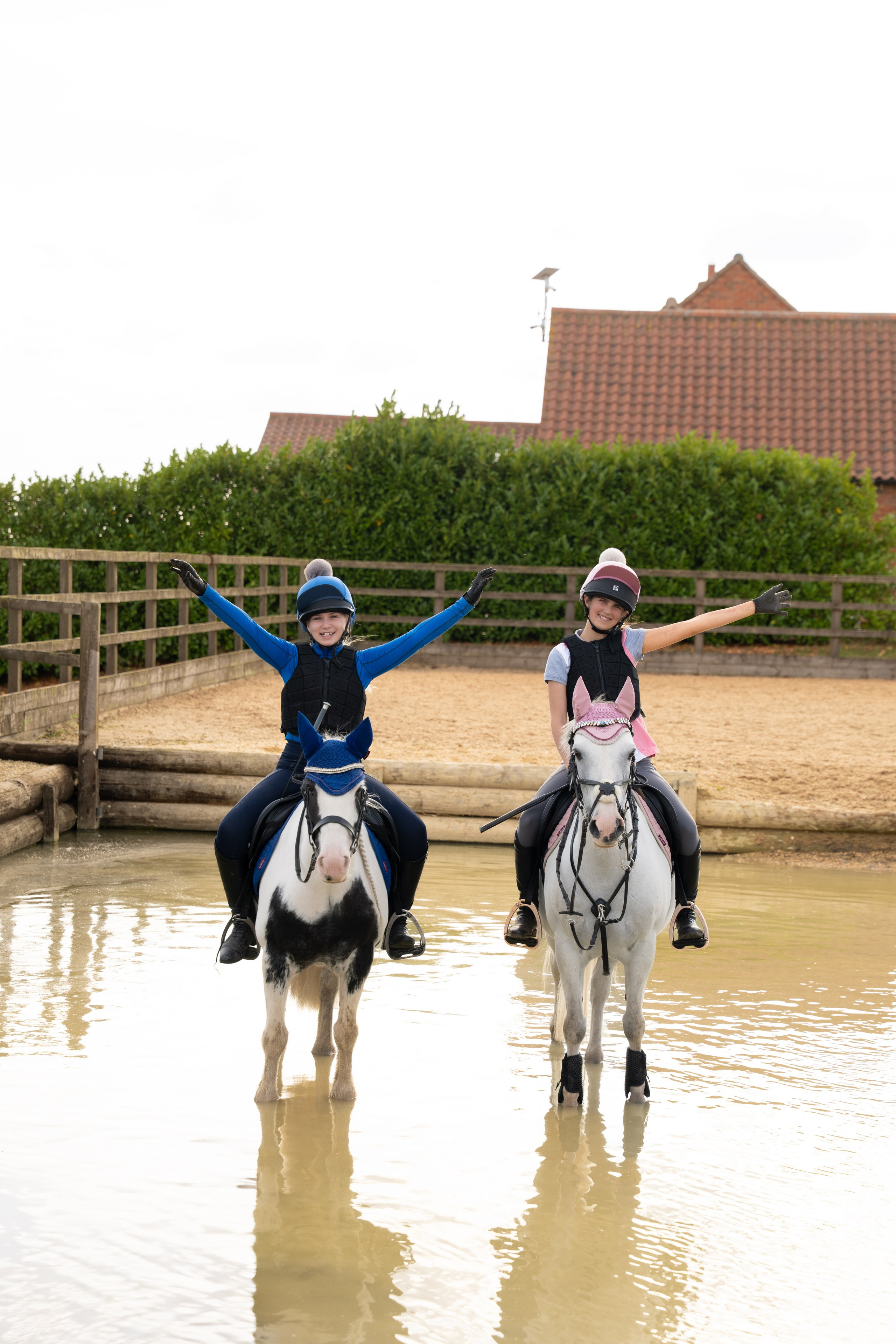 Show Jumping Photography in Leicestershire | Equine Action Shots by El. Leicestershire Equine Photography by El | Authentic Equine Portraits & Events