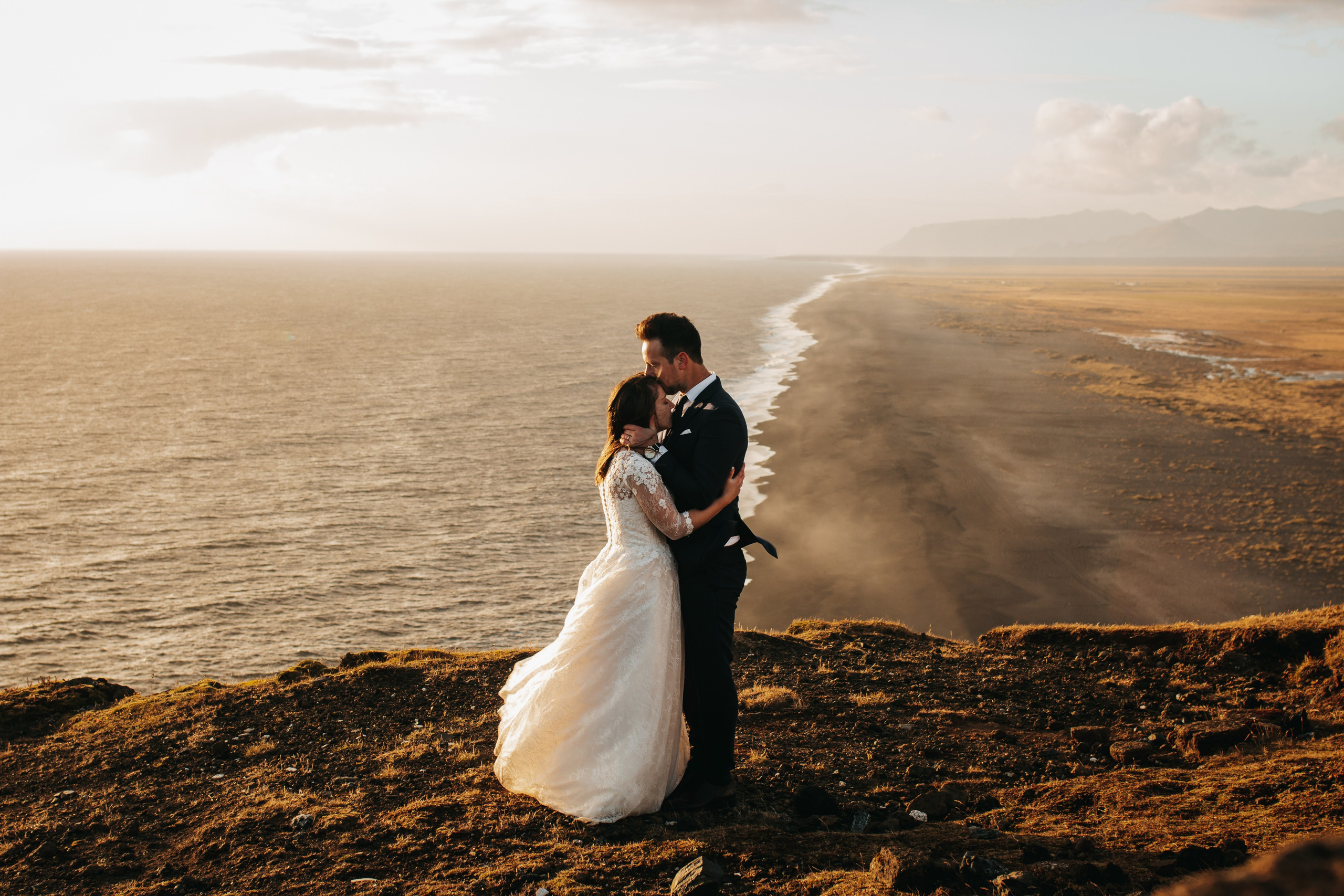 B & A. Fotograf Nunta Iasi - Hearts & Pictures