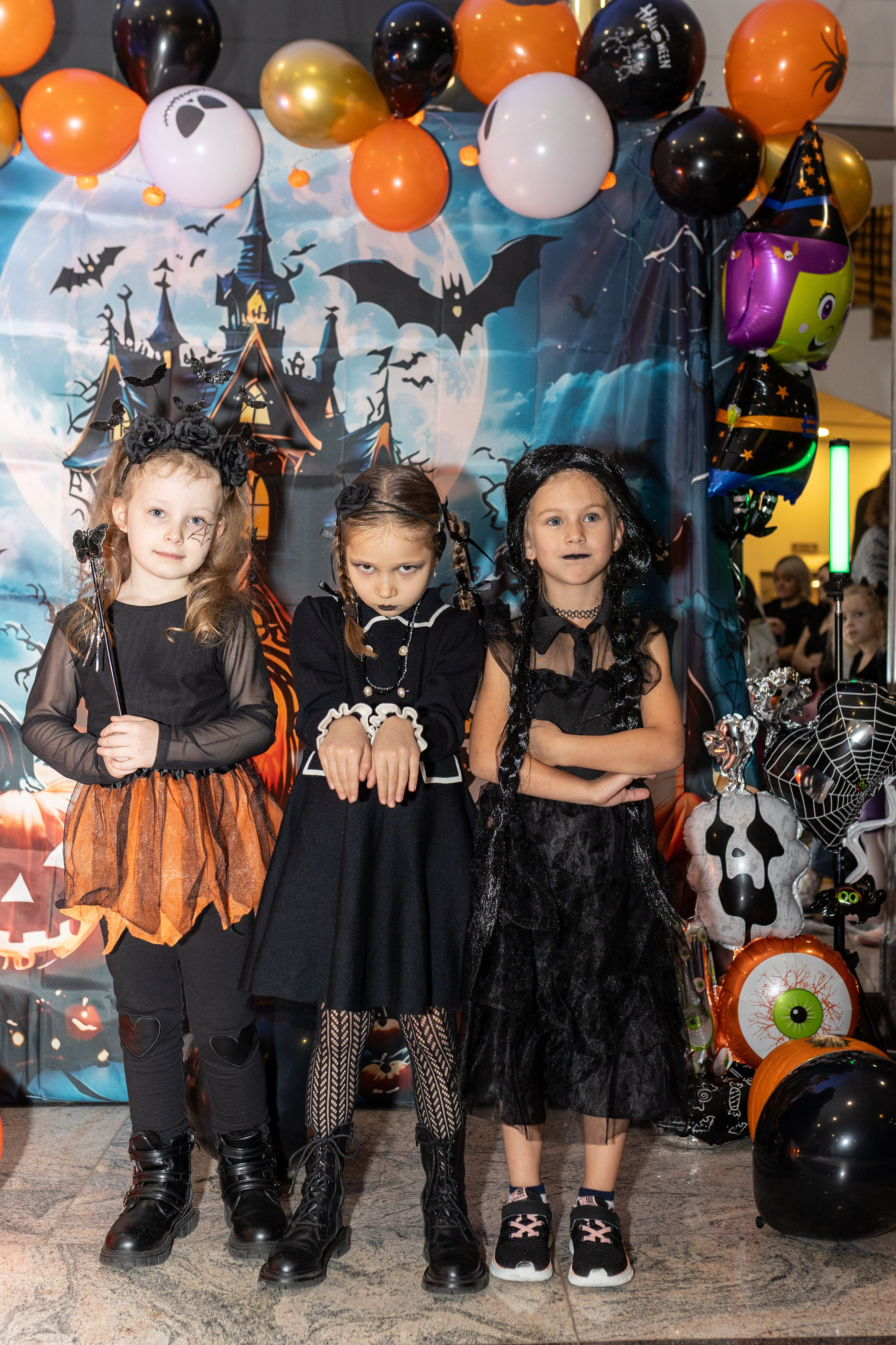 Leo dance studio Helloween 2025. Семейный и детский фотограф в Варшаве Мила Бобровская