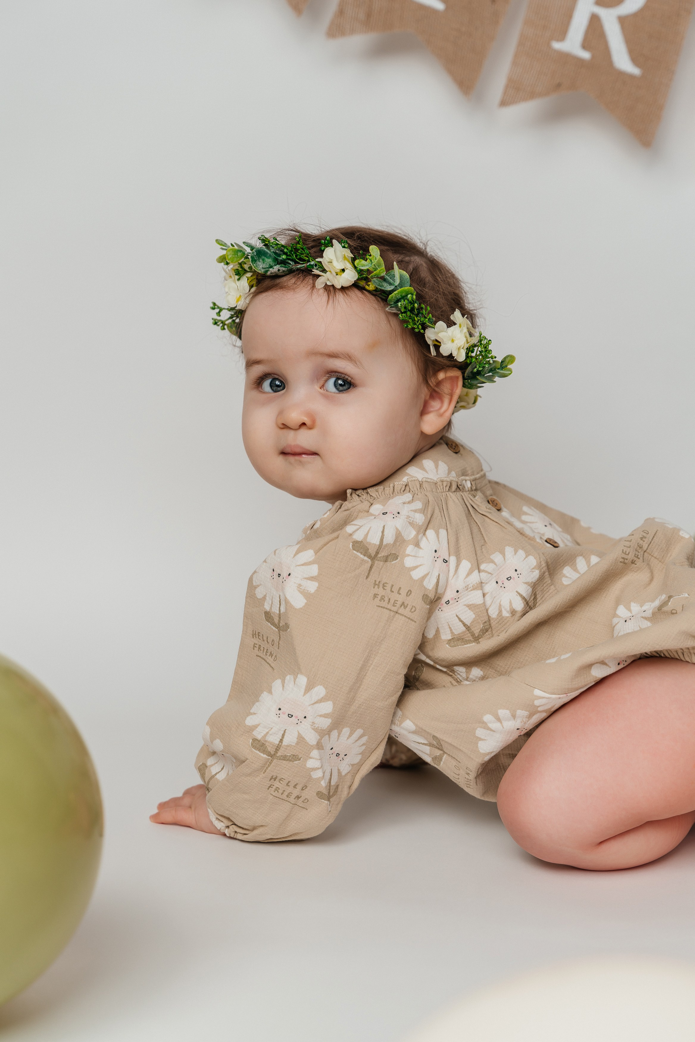 Studio photoshoot for Valentina 1 year old girl. Photographer in England Ekaterina Romanova