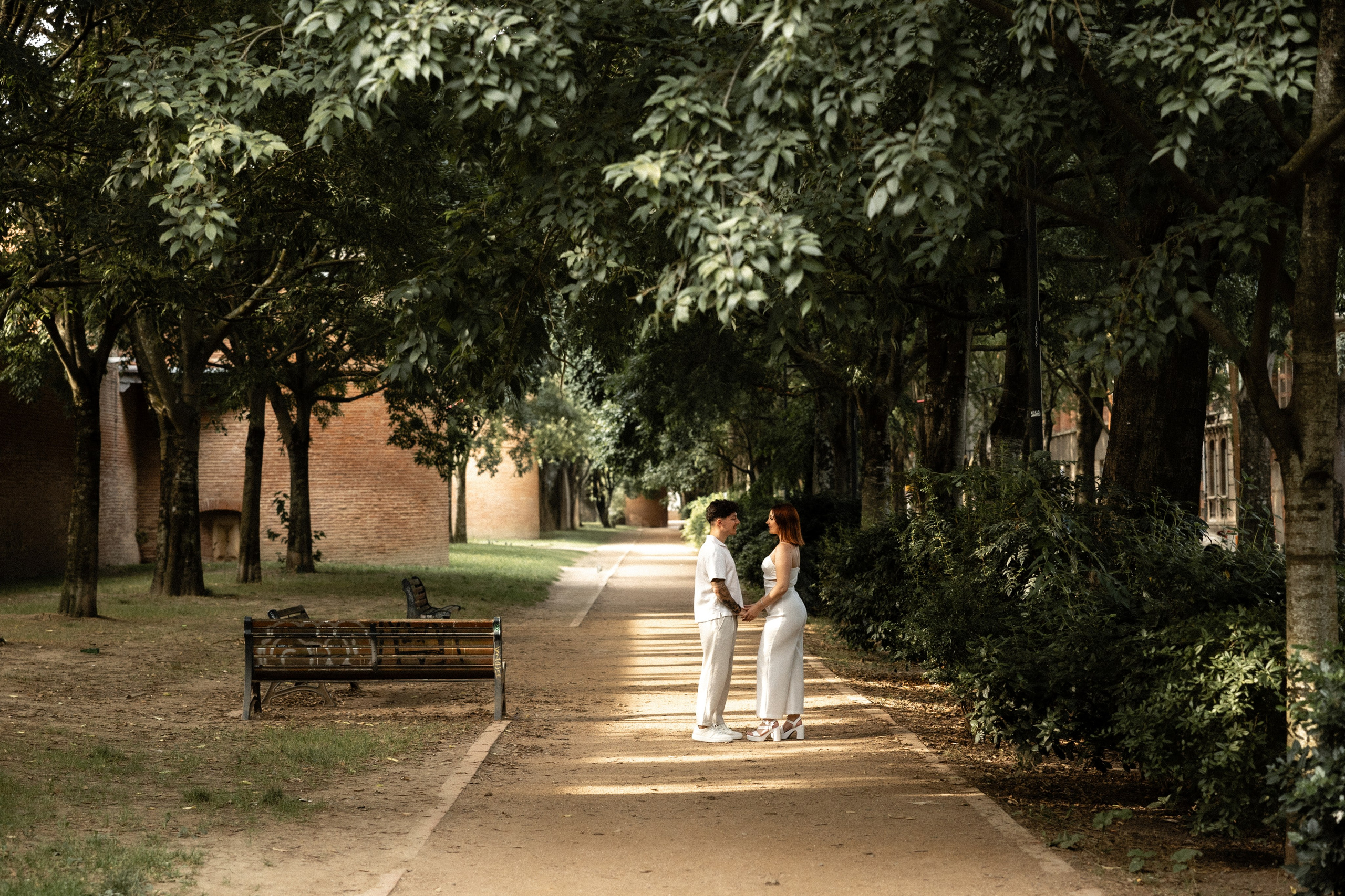 Engagement love Story in Toulouse. Eugénie Smirnova — Photographe à Toulouse et dans le Sud-Ouest