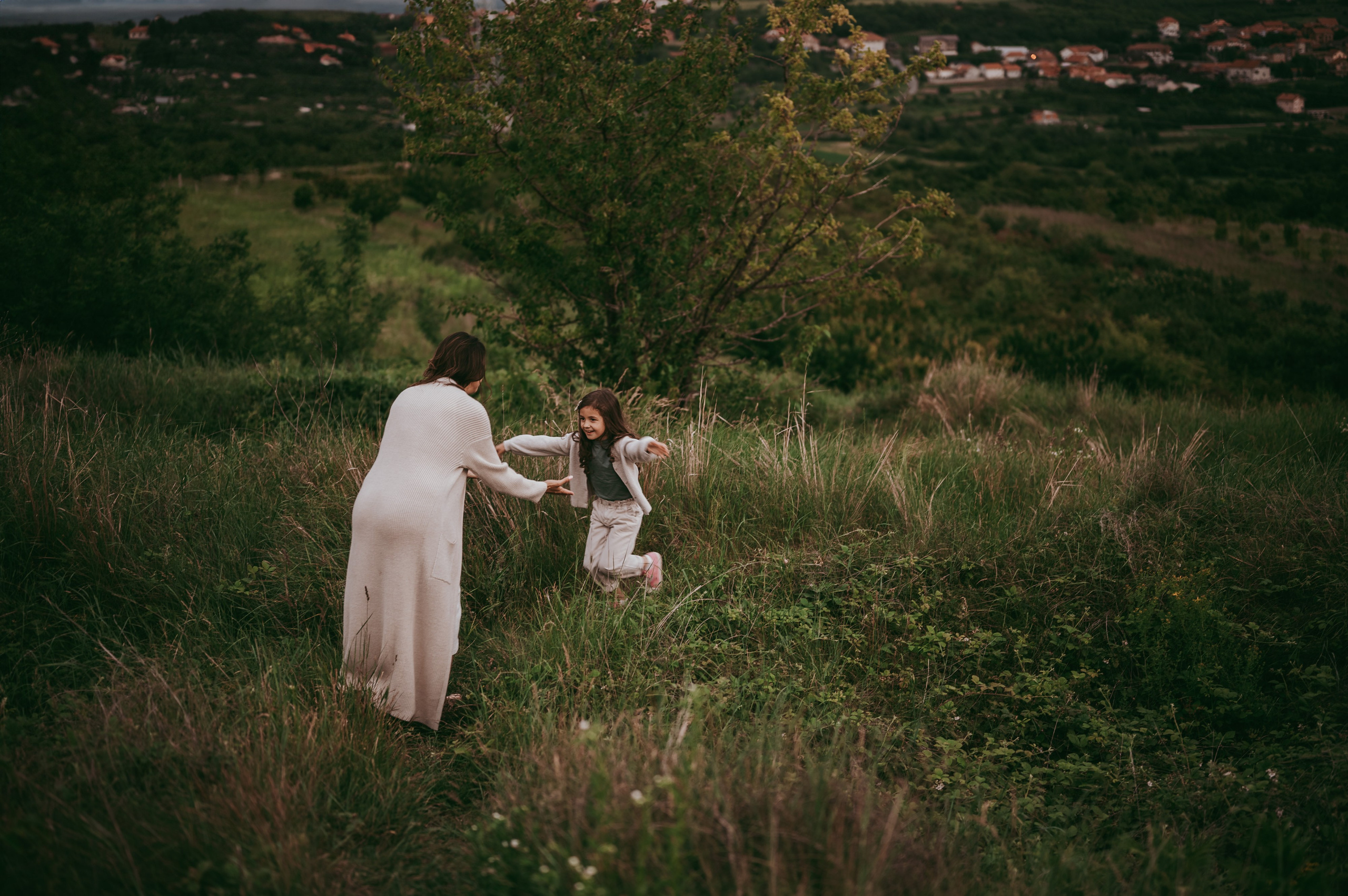 Bojana i Srna / mammy and me photosession. Deciji i porodicni fotograf u Beogradu Oksana Skendzic