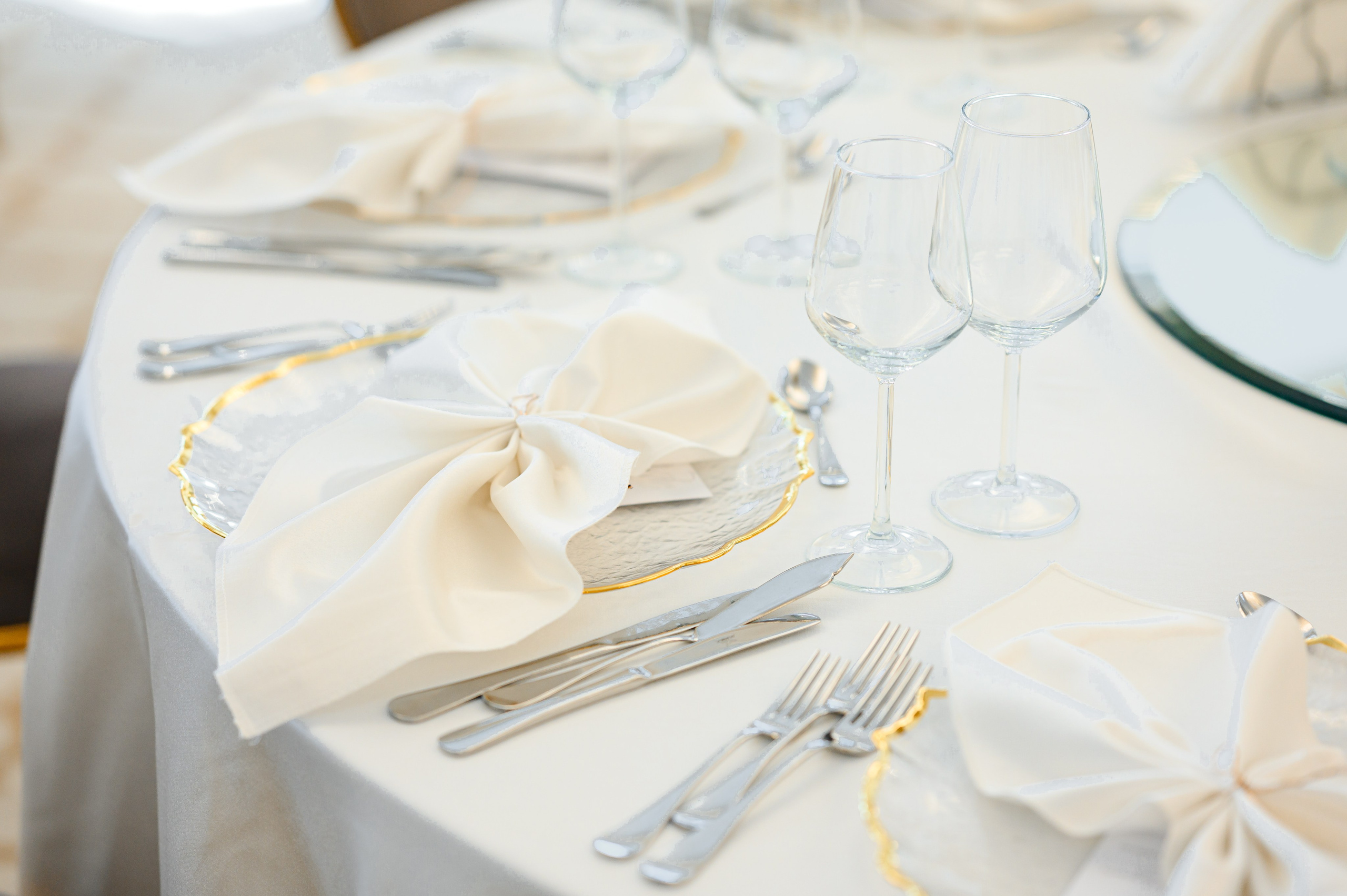 Madalina & Ovidiu. Mugurel Olteanu Fotograf