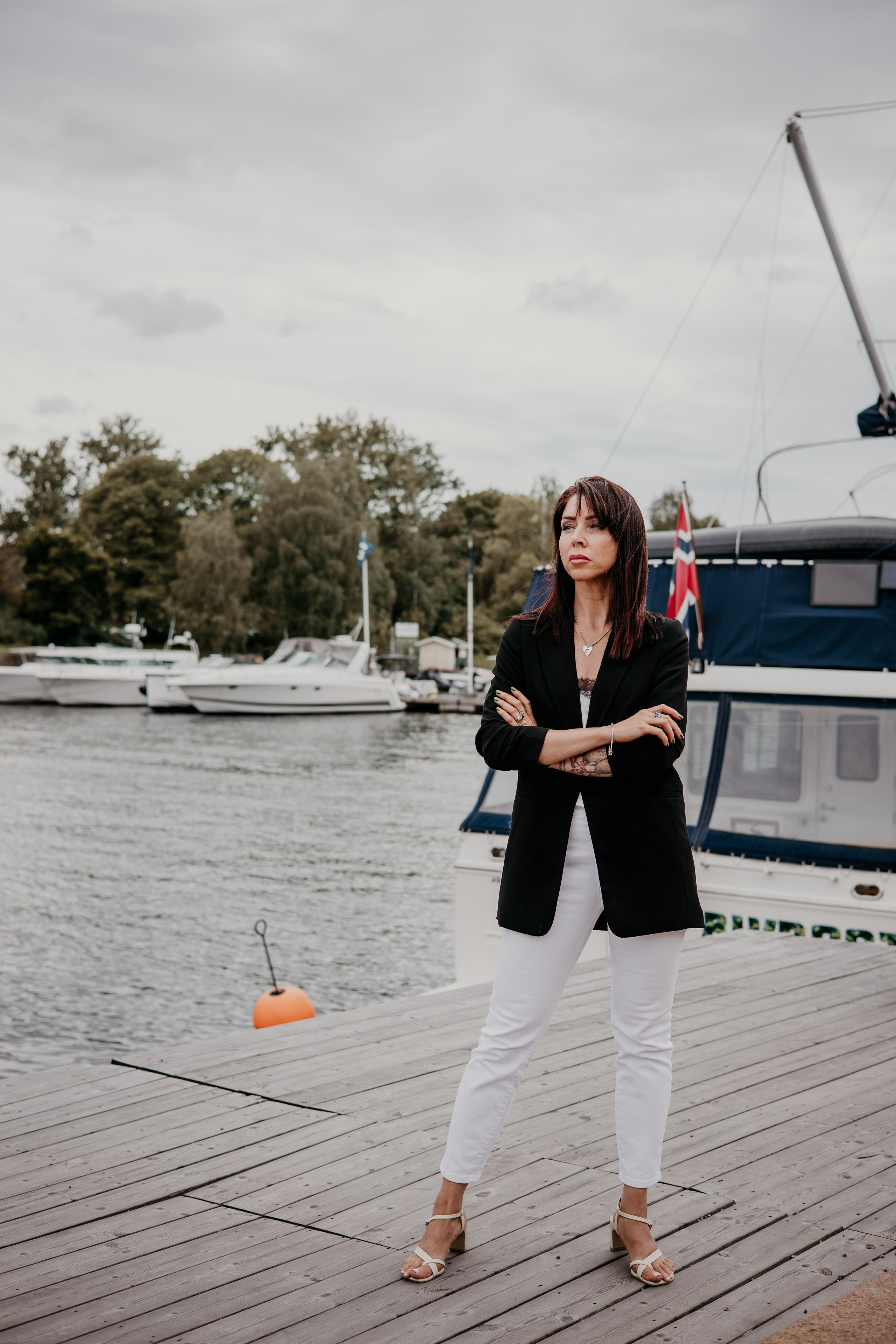 A walk along the seafront. Iryna Zhyvora | Photographer | Stockholm