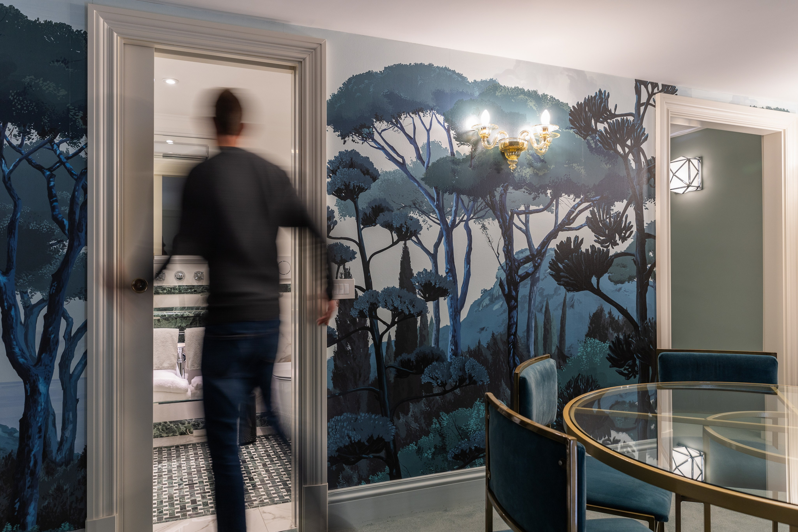 PALAZZO RIPETTA. Elizaveta Razumova: Cinematic Photography for Love, Weddings, Portraits & Brands