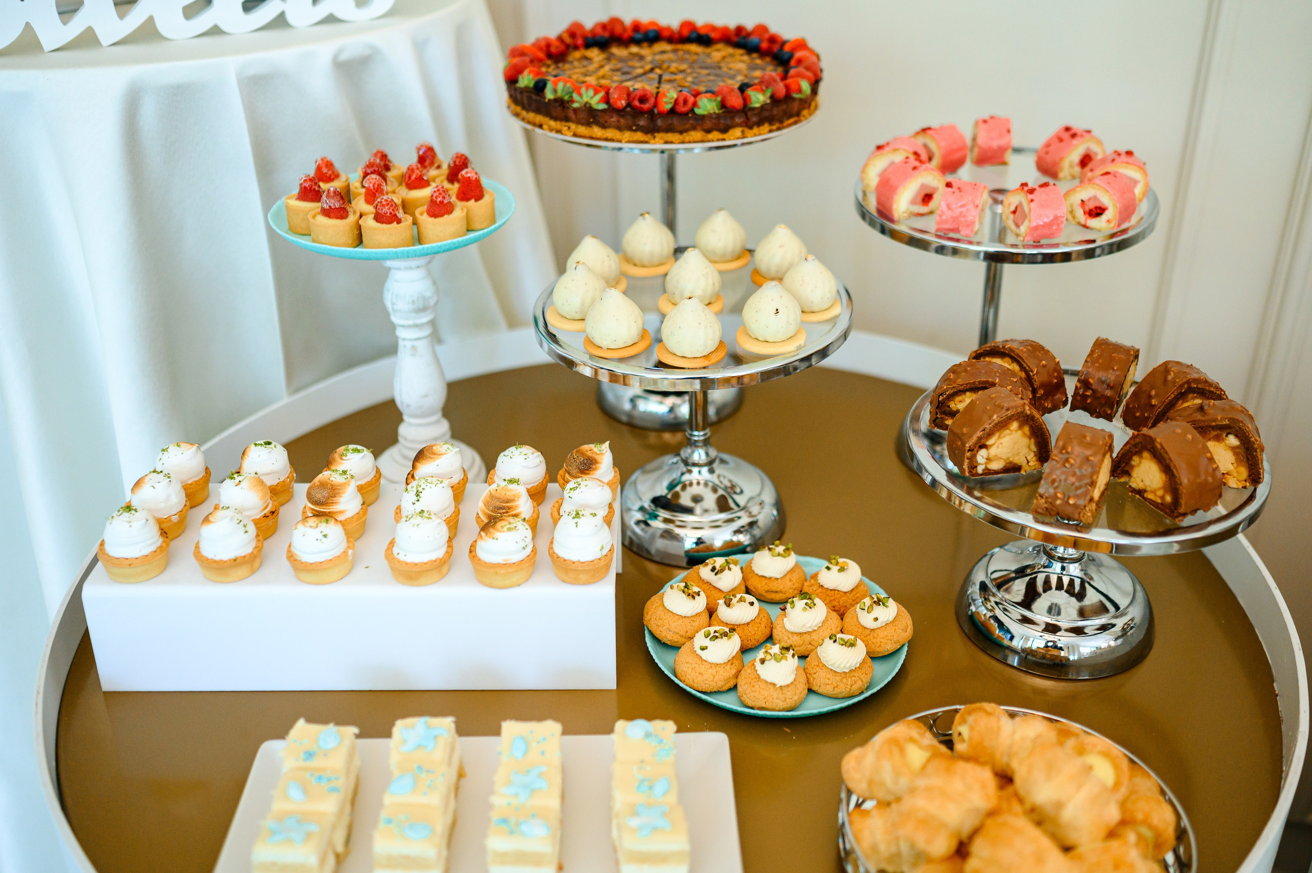 Madalina & Ovidiu. Mugurel Olteanu Fotograf