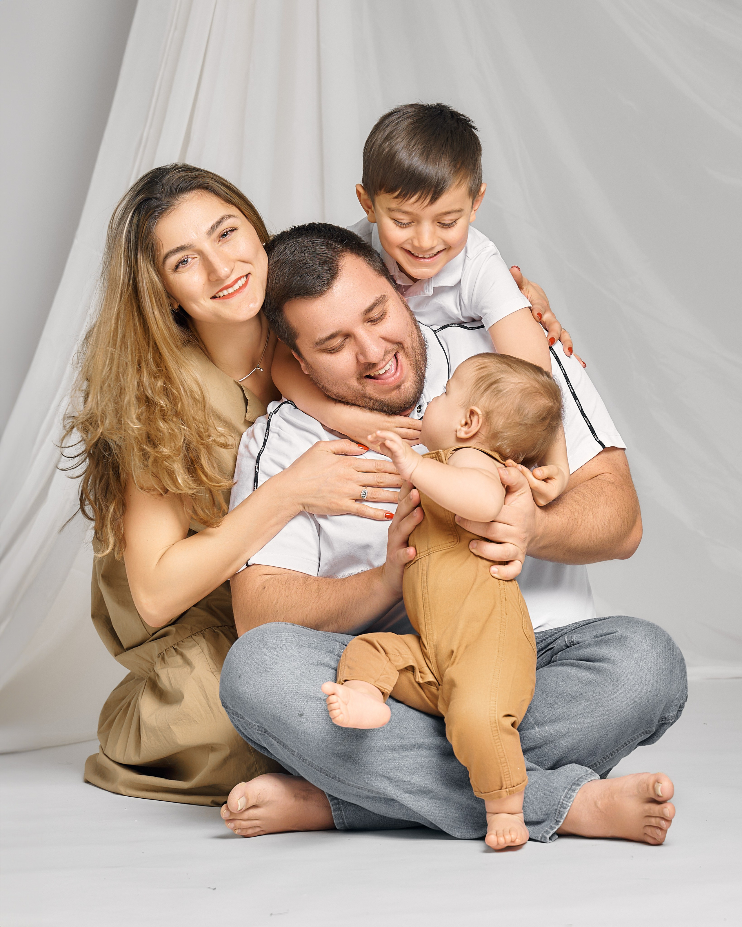 Family. Triple-A photo studio