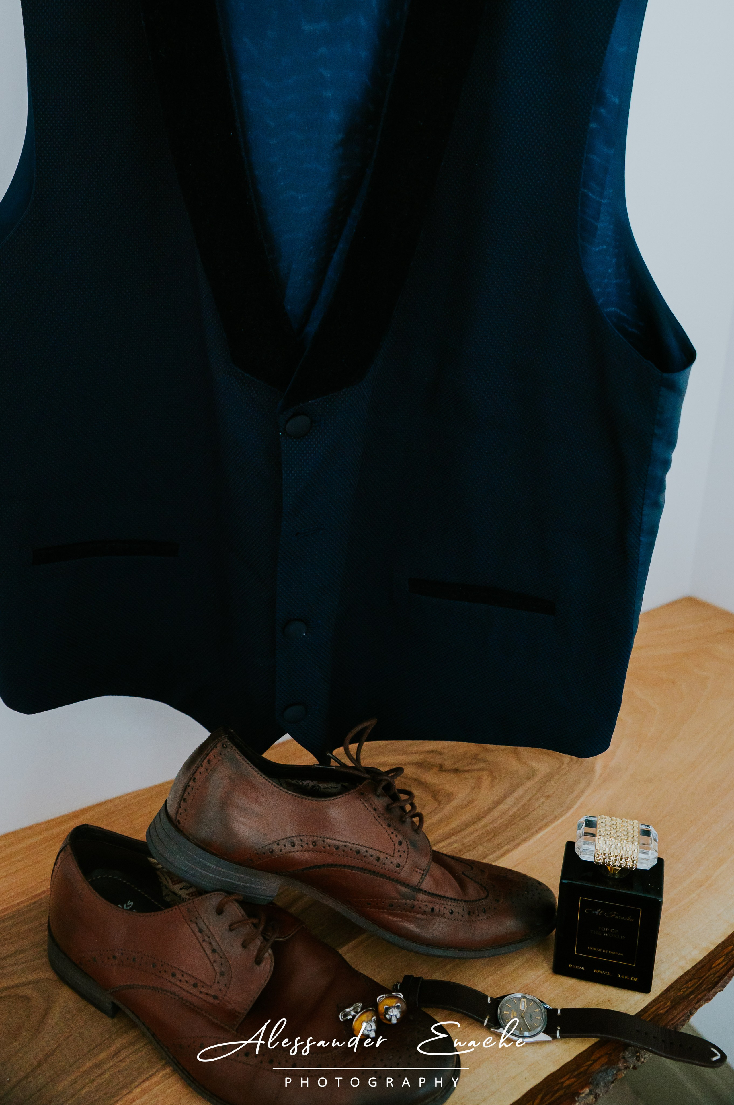 BĂRLOGUL URȘILOR. Fotograf prin #Piatraneamt-Alessander Enache