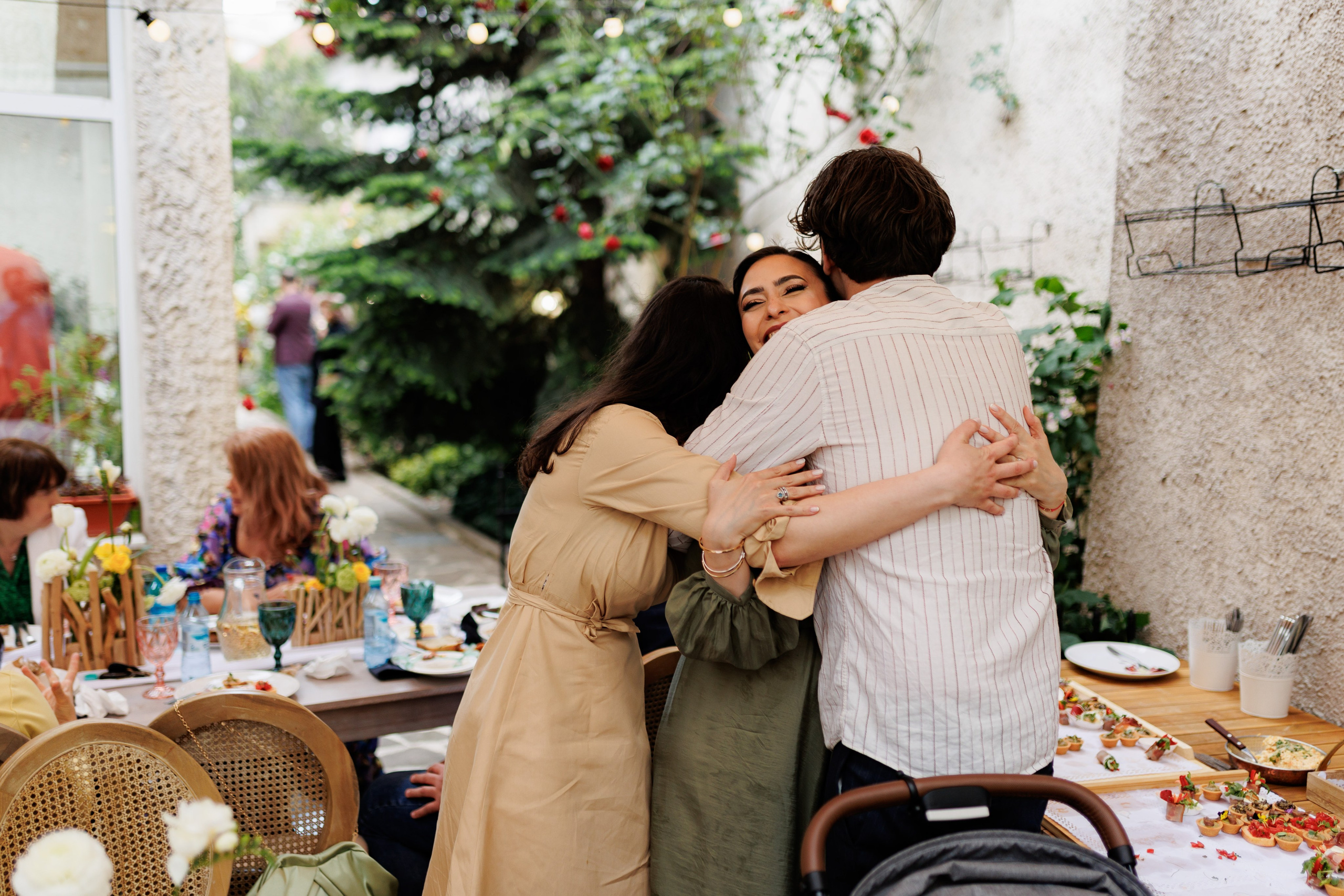 Leon Constantin. Wedding Photographer in Bucharest — Manu Ivanciu