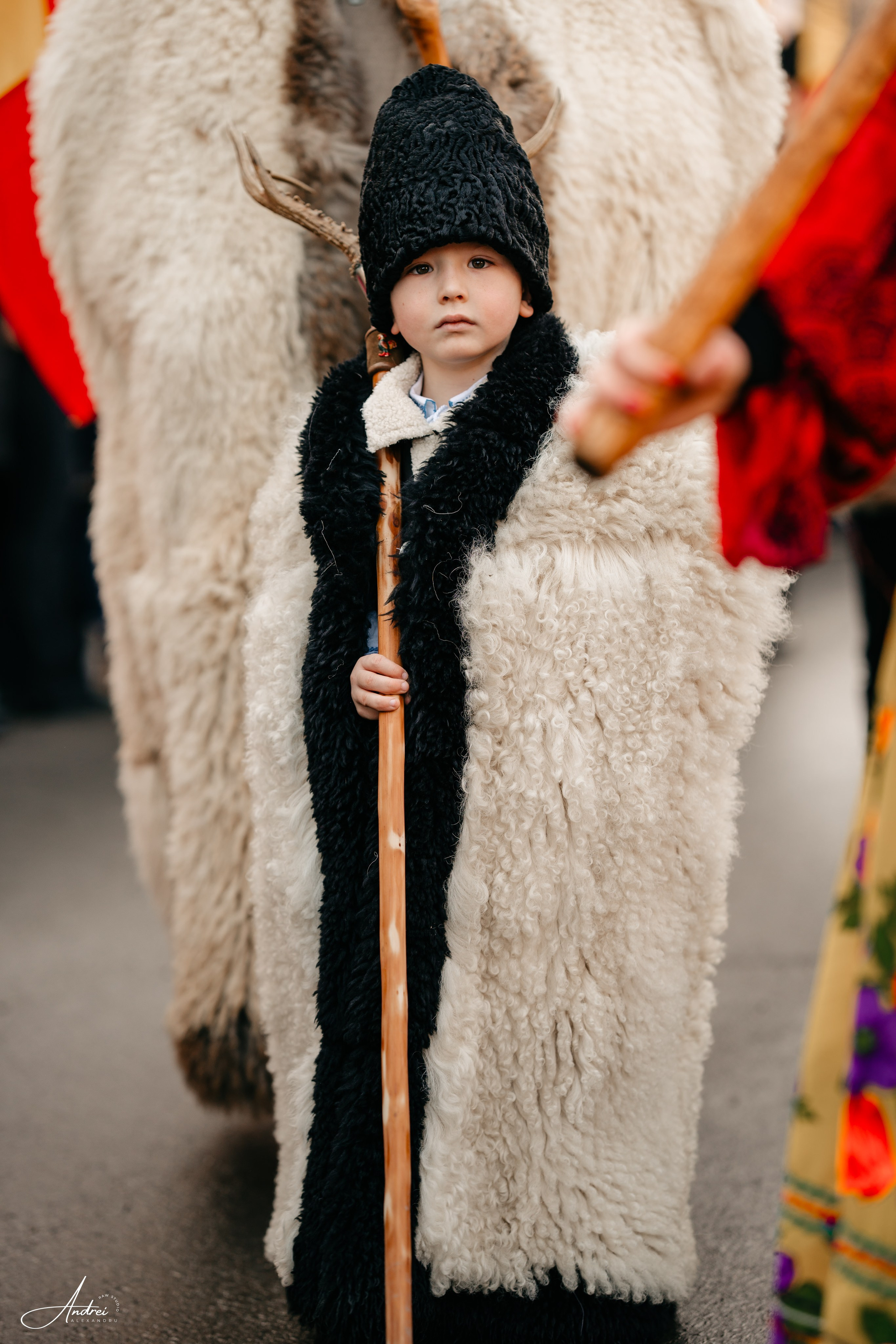 Ediția a XXVII-a a Festivalului de Datini și Obiceiuri Strămoșești Comănești. Raw Studio. Fotograful tau de nunta!