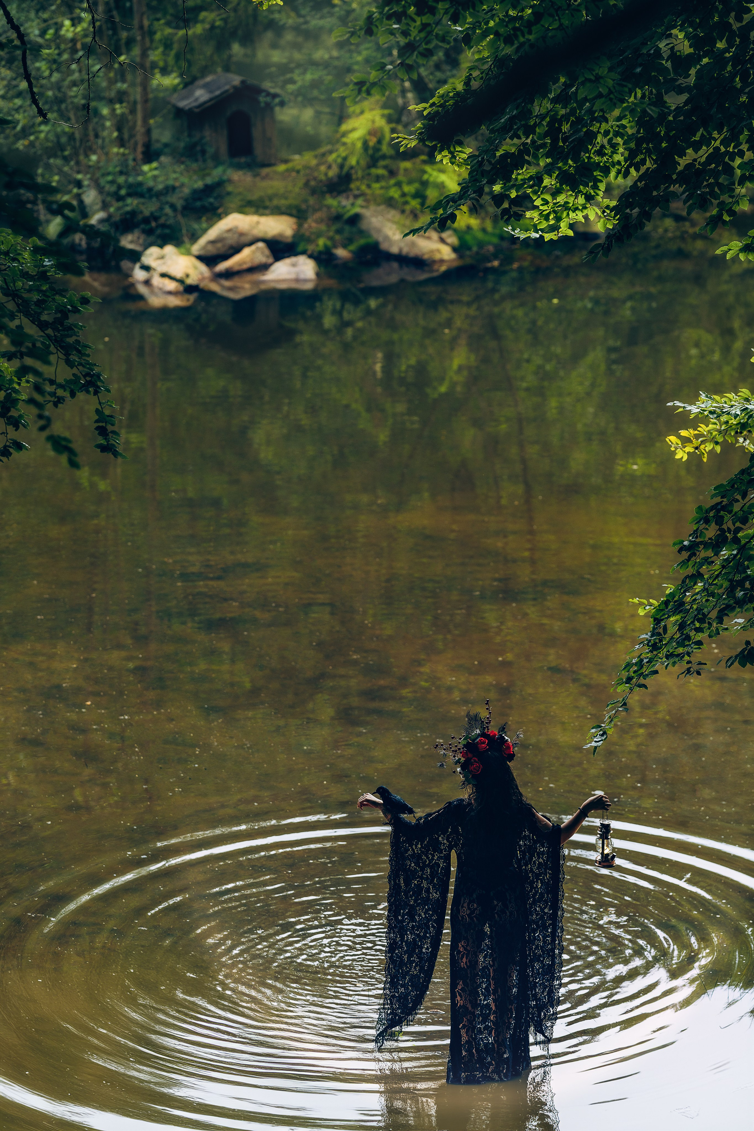 Witch at the lake. Family, Lifestyle and Portrait photograher in Trier, Germany