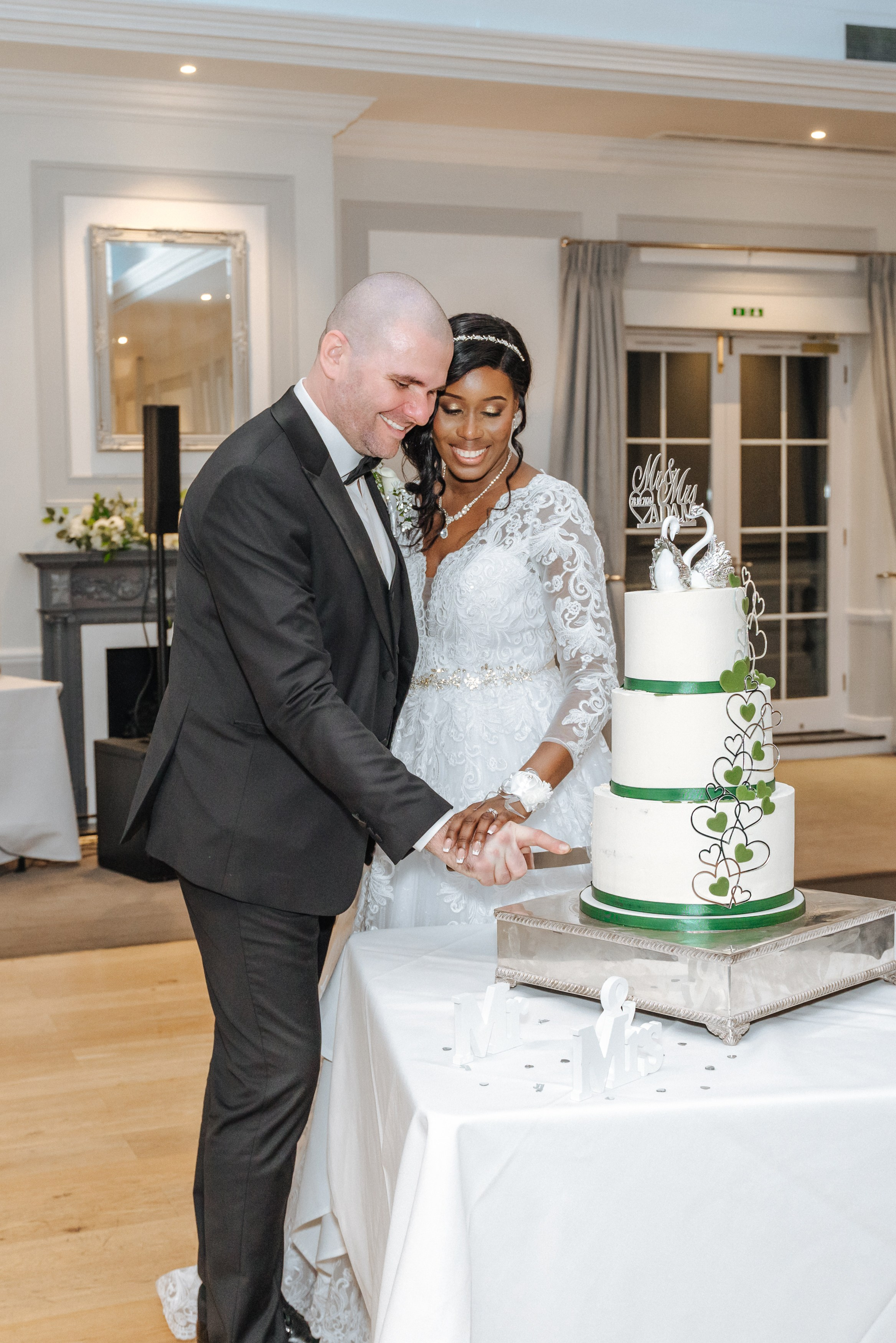 A wedding at Woldingham Golf Club, Woldingham Golf Club wedding, wedding photographer at Woldingham Golf Club