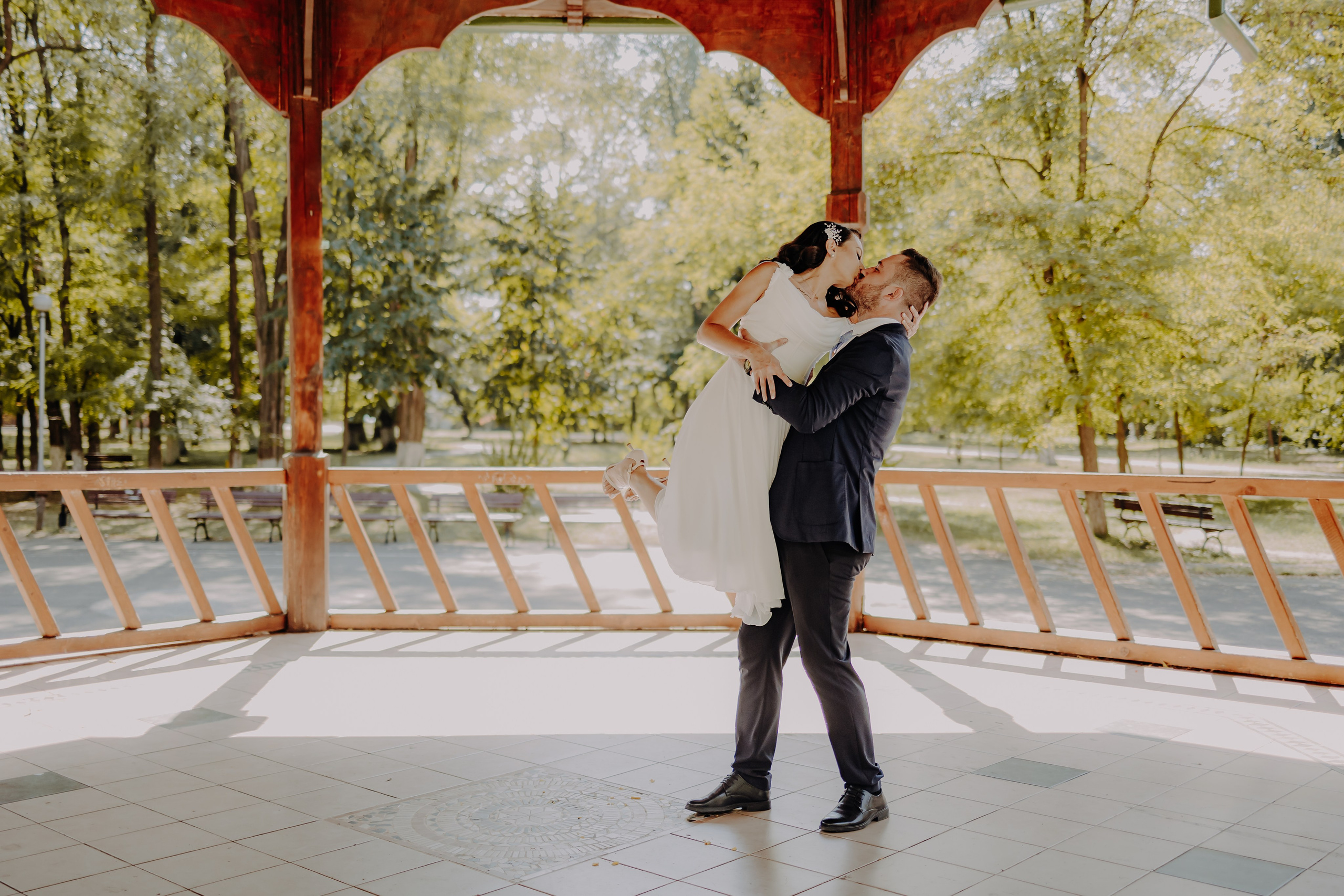 B&I. George Laslău Fotograf