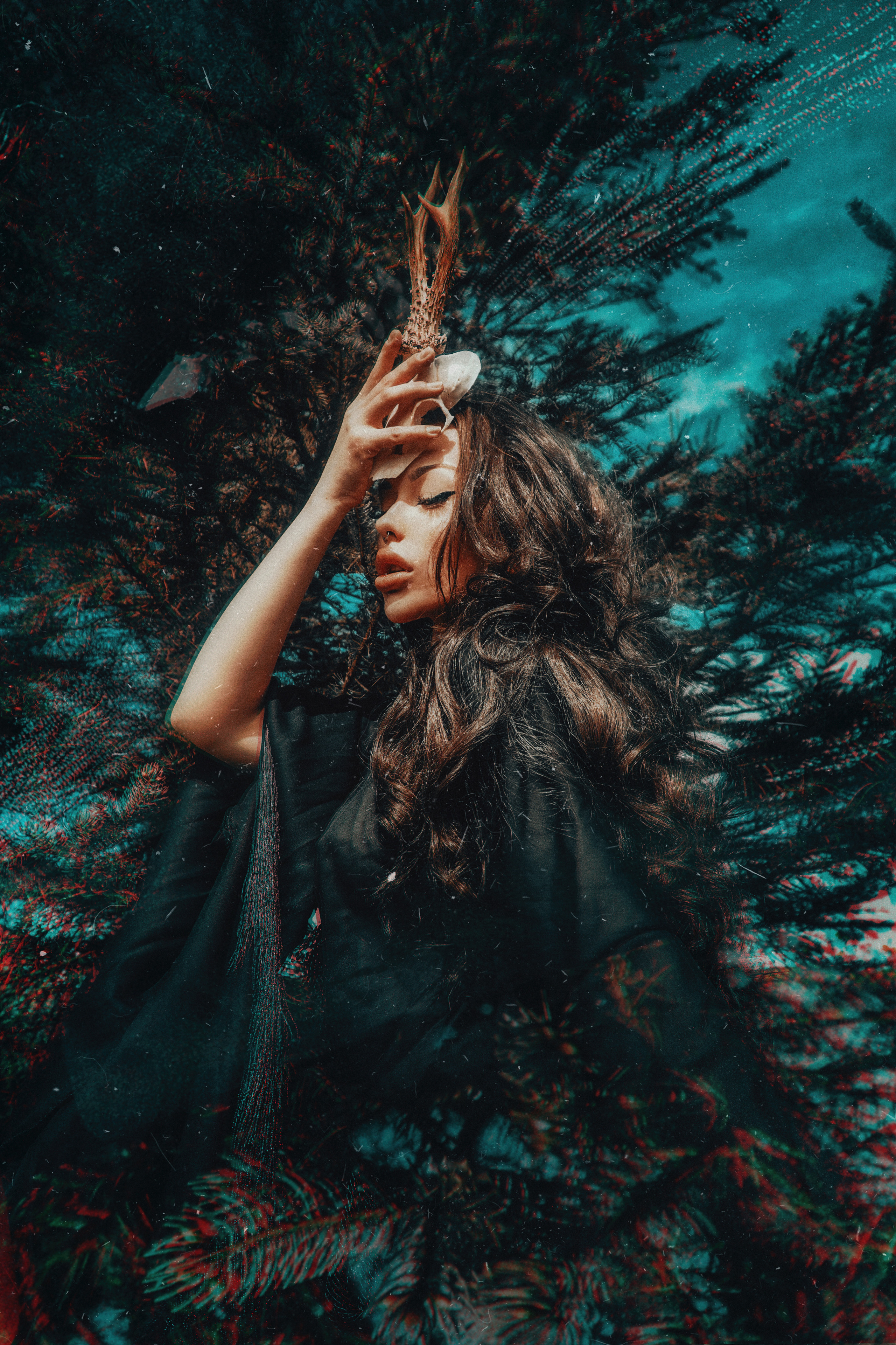 Elena Rosso is a Ukranian model based in Dem. Mark Smilyanic | Portrait and Adventure Photographer from Belgrade